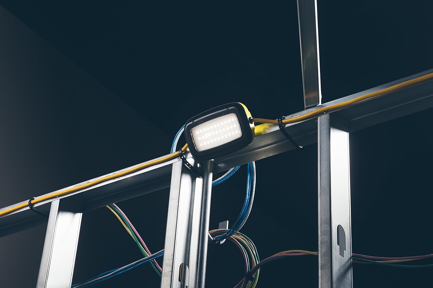 Southwire 7164SW LED String Lights, 50 Foot, Multi