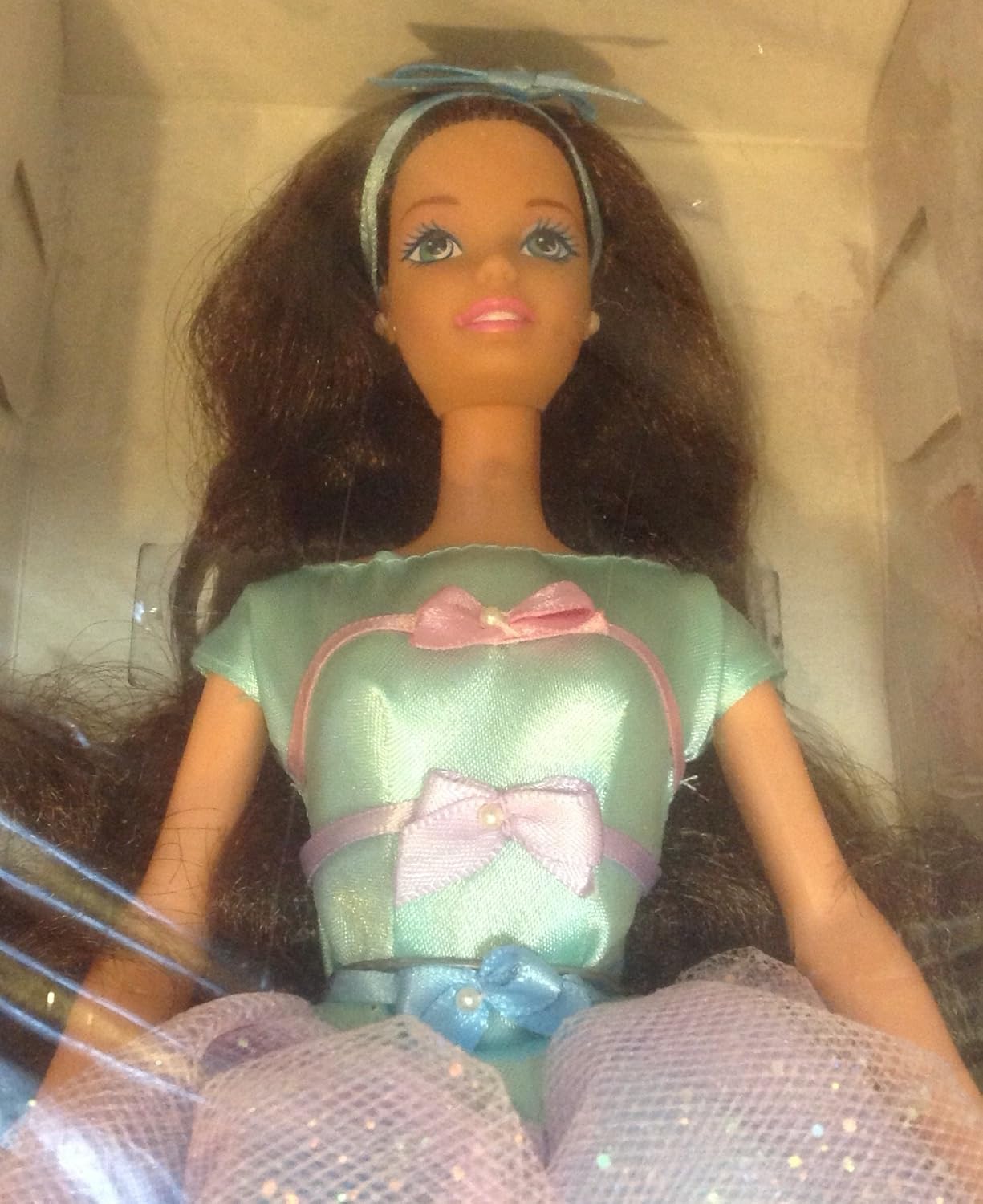 Mattel Edición Especial Fiesta de Té de Primavera Barbie, Morena