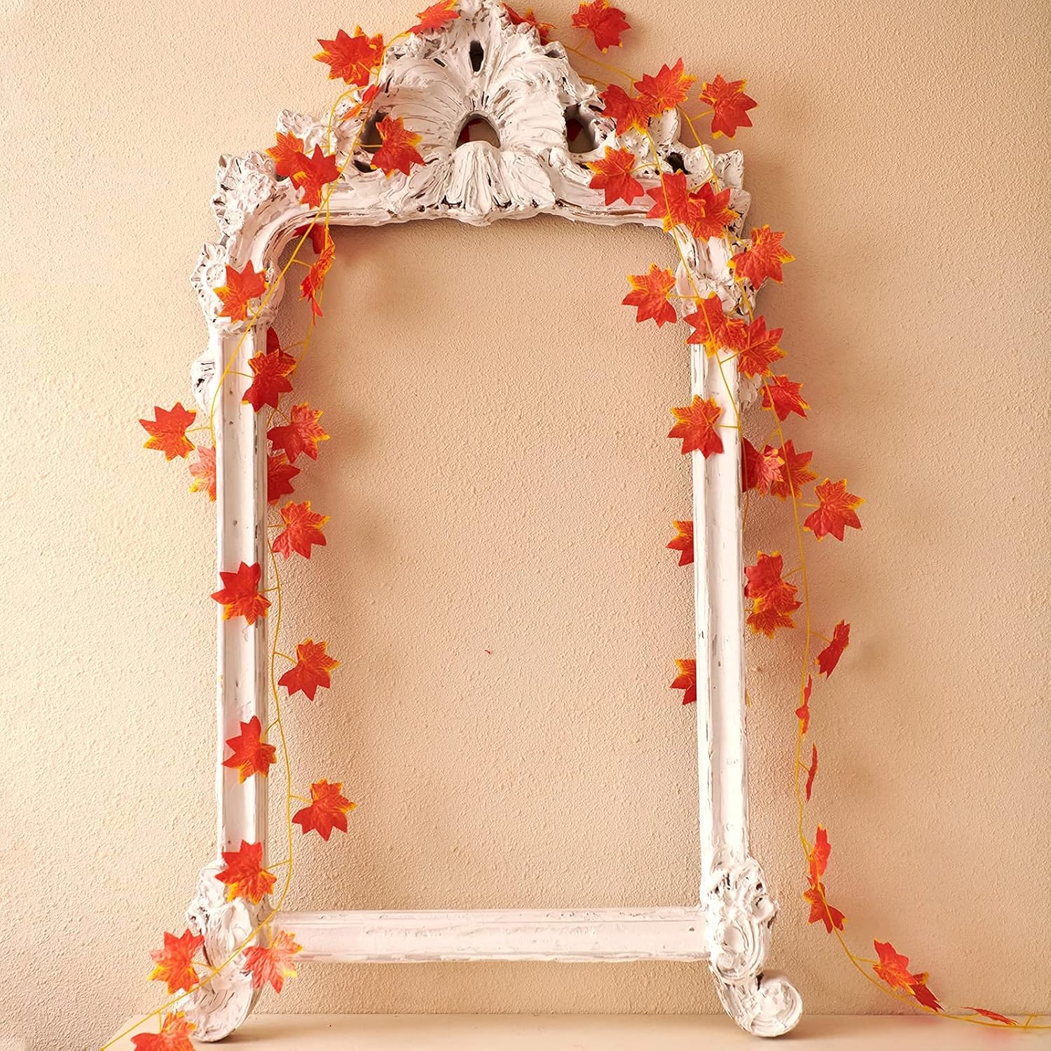 joyhalo Paquete de 24 guirnaldas de hojas de otoño para colgar al aire libre, hojas de arce artificiales para otoño, Acción de Gracias, decoración