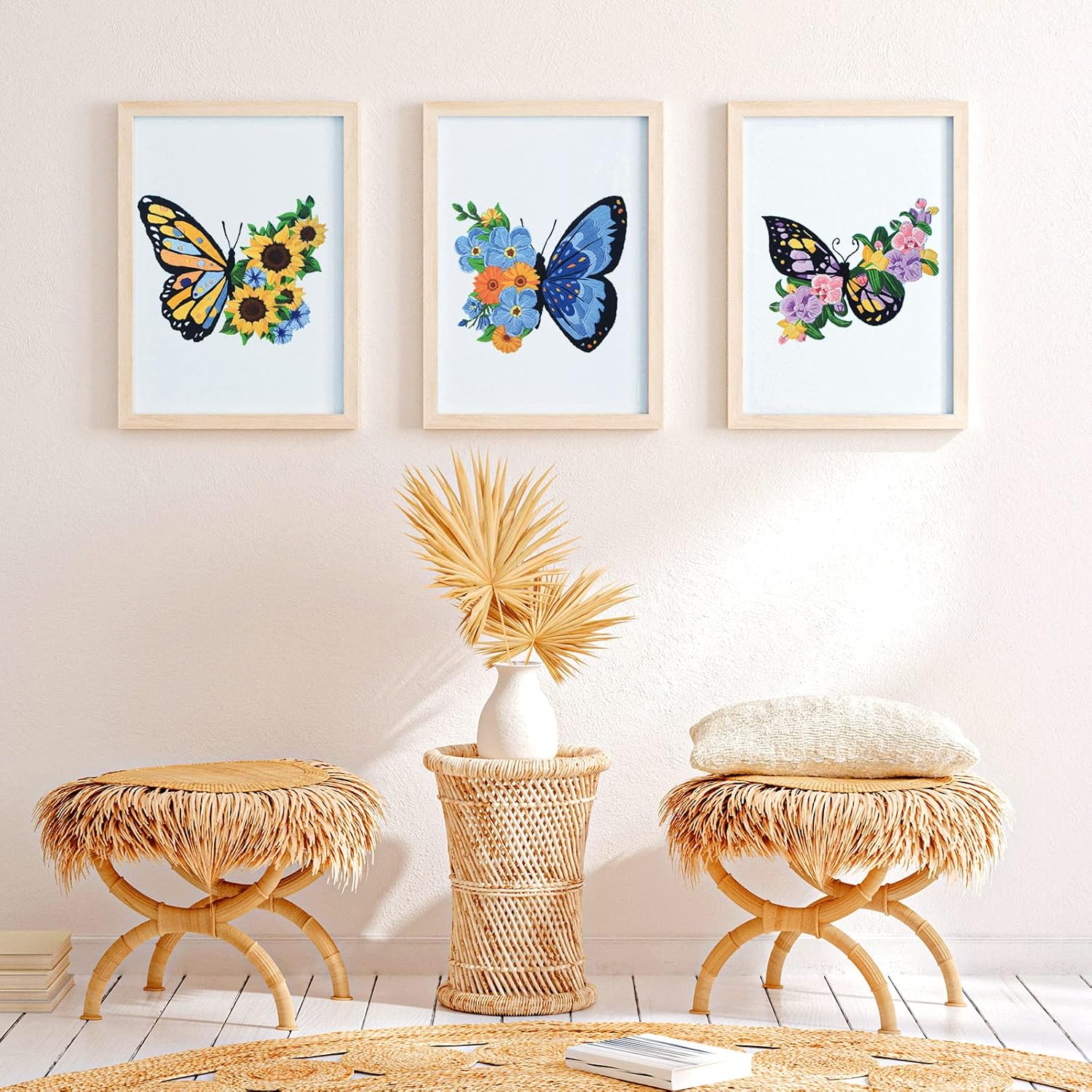 Yinder 5 juegos de bordado para principiantes con patrones de flores de mariposa e instrucciones (idioma español no garantizado), kits de punto de