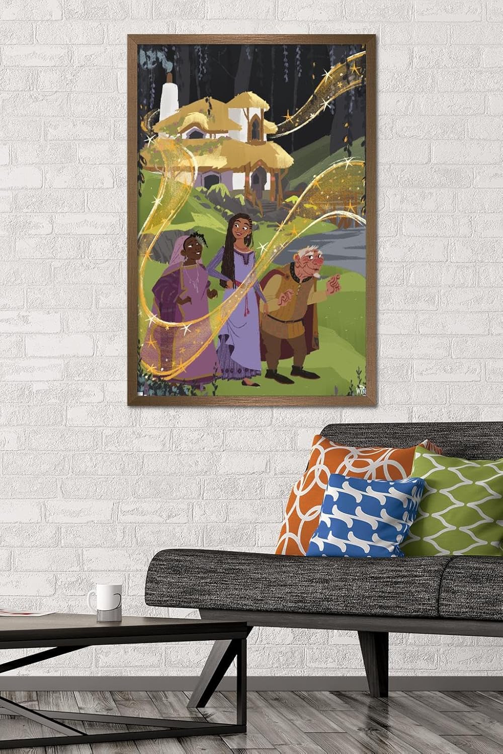 Trends International Disney Wish – Póster de collage 1 (familiar), póster de pared, 22.37 x 34.00 pulgadas, versión enmarcada en bronce