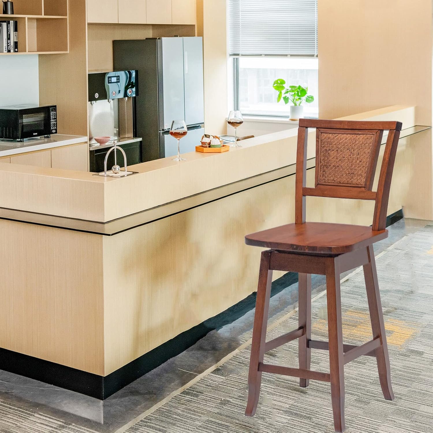 Taburete de bar, silla alta, taburete de bar de altura de asiento de 24.5 pulgadas, taburete de madera giratorio de 360 con respaldo de ratán,