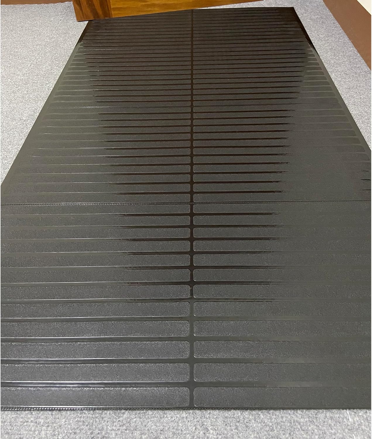 Floor Protector Collection – Alfombra protectora personalizable para interiores, impermeable, antideslizante, con diseño negro, para entrada, patio,