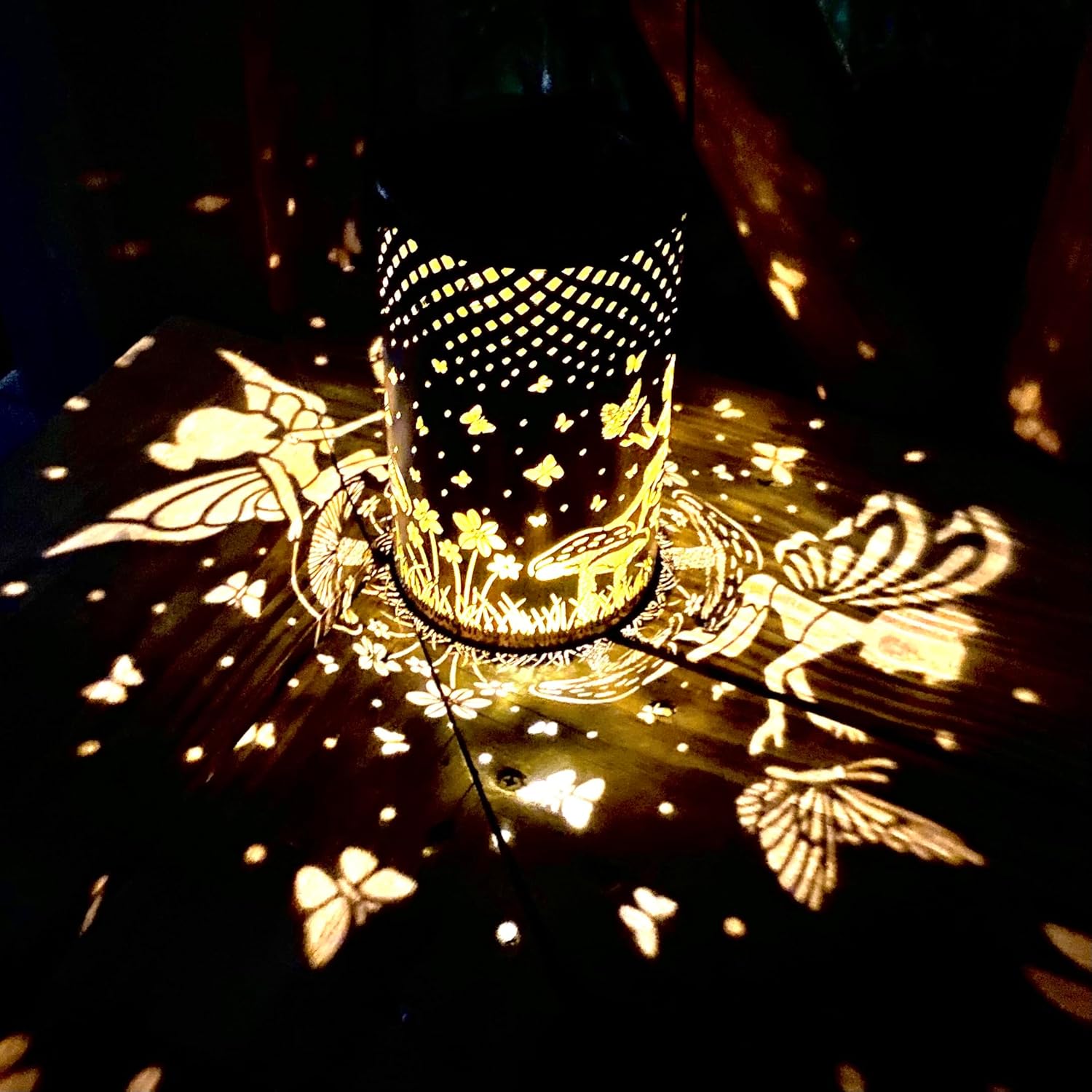 Farol solar de mariposa para colgar al aire libre de hadas con energía solar, faroles de metal impermeables decorativos para mesa de patio, jardín,