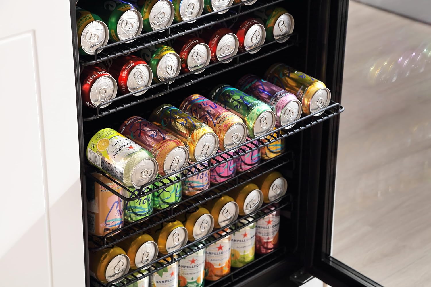 Empava Refrigerador de bebidas, mini refrigerador de bebidas con puerta de vidrio, enfría tu cerveza de soda a 37F para cocina, oficina o bar,