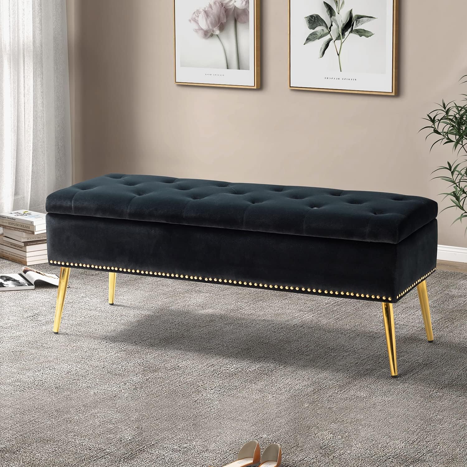 HULALA HOME Moderno banco otomano de almacenamiento de terciopelo con base dorada y borde de cabeza de clavos, banco tapizado para dormitorio para