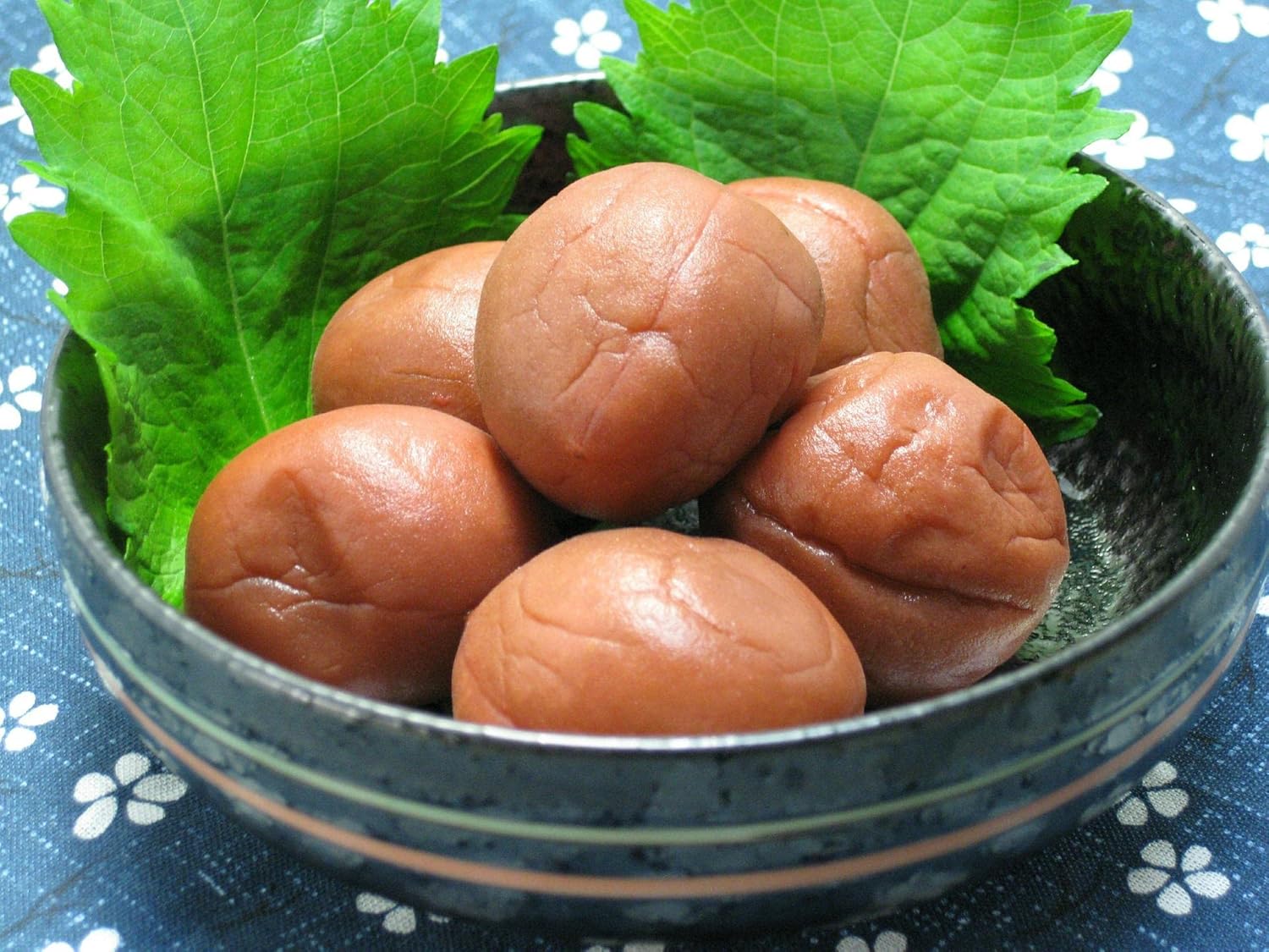 Auténtica pasta japonesa Ume (Plum) – UmeboshiNattoCiruelasOnigiriSalsaCondimentoSushiYakitoriPepino – 8.8 oz (250 g) Marca Kinjirushi