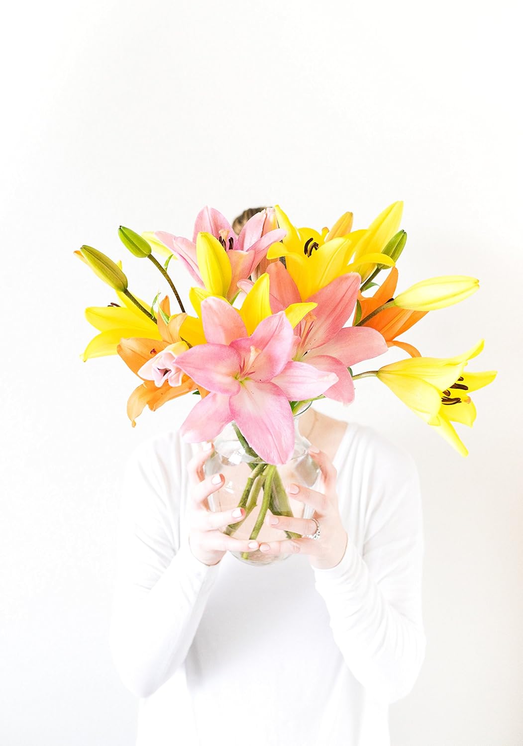 From You Flowers – Impresionante ramo de lirios con florero gratis (flores frescas), cumpleaños, aniversario, recuperarse, condolencias,