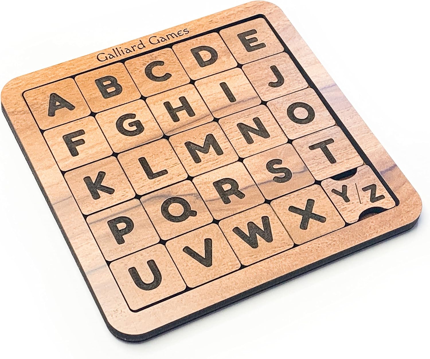 Rompecabezas de madera con números de diapositiva de quince piezas, piezas no magnéticas (5 x 5 – ABC) grande, color beige