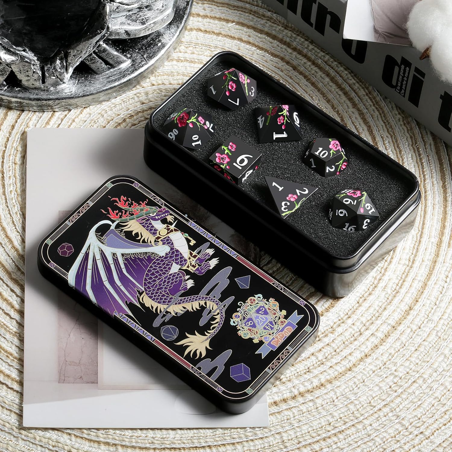DNDND – Juego de dados de metal D&D, 7 piezas de dados metálicos para DND con una caja de regalo magnífica para juego de mesa de Calabozos y