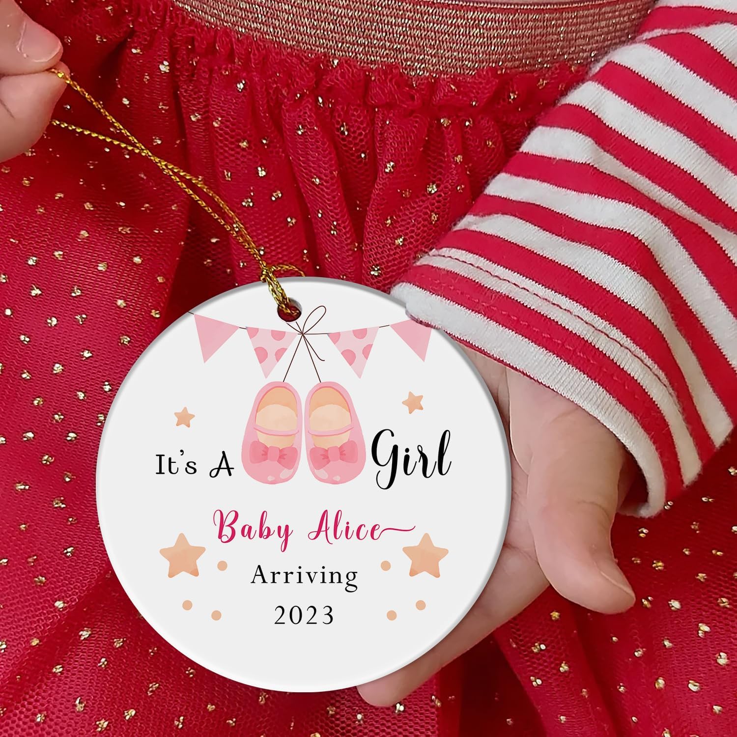 Adorno personalizado con nombre de niña, adornos de Navidad personalizados para revelación de género, adorno de Navidad para bebé, adorno de