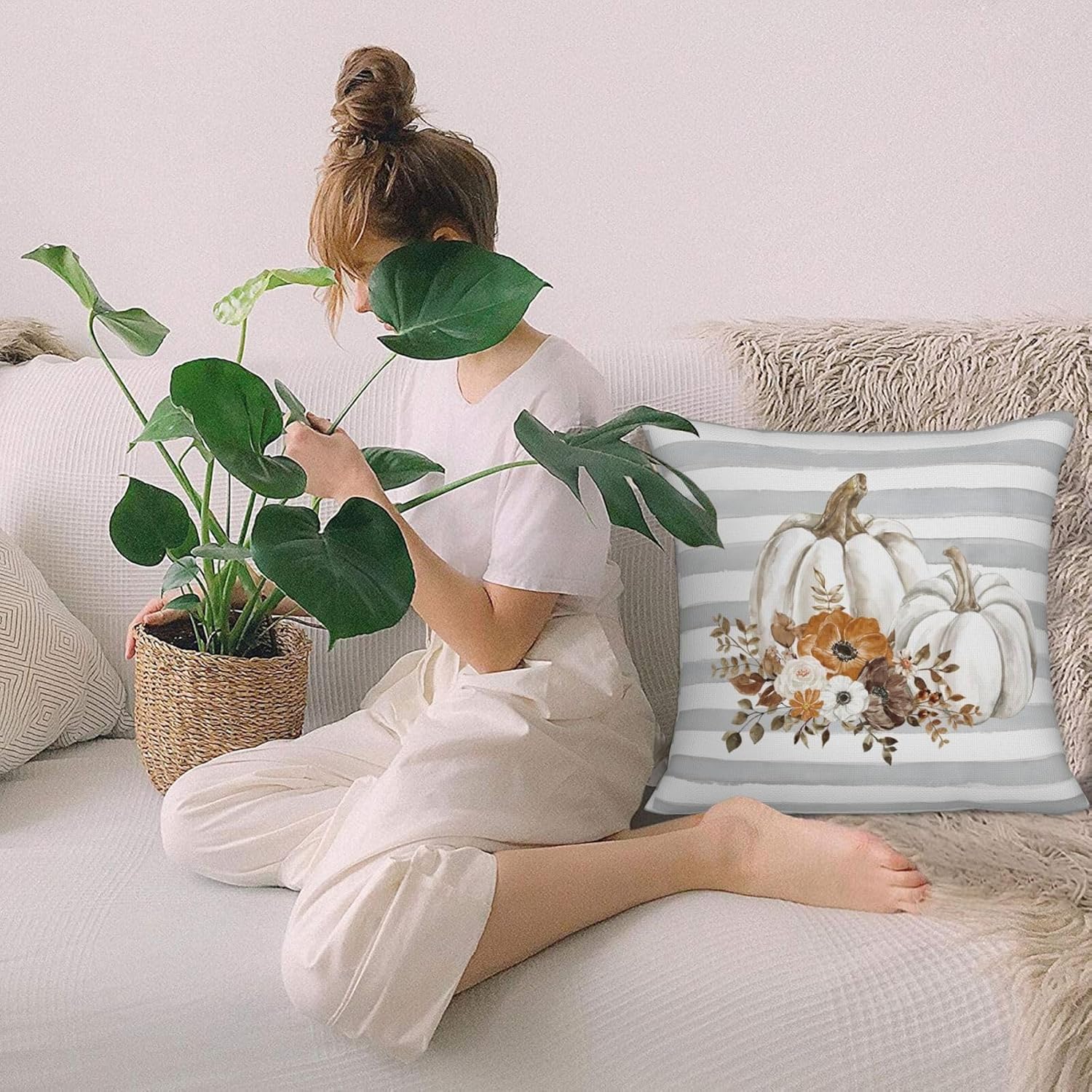 EKOREST Fundas de almohada de otoño de Acción de Gracias de 18 x 18 pulgadas, diseño de calabazas de rayas blancas con flores, decoración de otoño