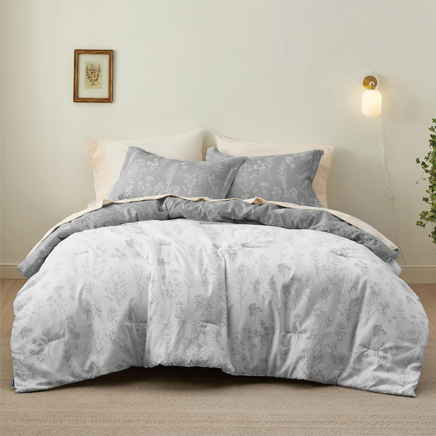 Bedsure Juego de edredón California King, edredón gris, juego de cama tamaño California King, bonito juego de ropa de cama floral Cali King, 3