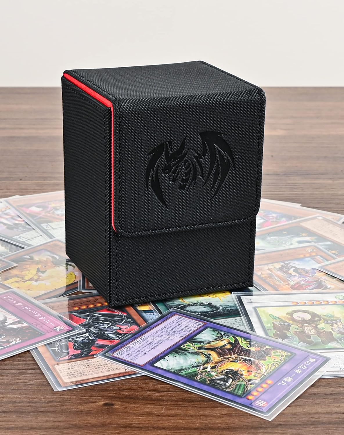 Caja de cartas para tarjetas Yugioh MTG, más de 100 fundas con 2 divisores para TCG CCG, caja de almacenamiento de tarjetas de piel sintética