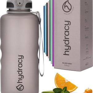 Hydracy Botella de agua con marcador de tiempo, botella de agua grande sin BPA y funda sin sudor, botella de gimnasio a prueba de fugas con infusor Hydracy Botella de agua con marcador de tiempo, botella de agua grande sin BPA y funda sin sudor, botella de gimnasio a prueba de fugas con infusor