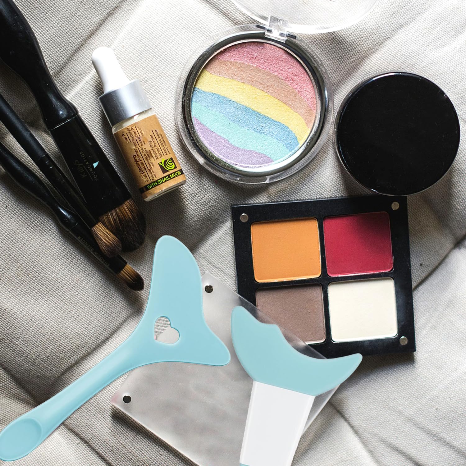 4 plantillas todo en uno para delineador de ojos, puntas de alas, deflector de sombra de ojos, protector de pestañas de rímel + ayuda de silicona