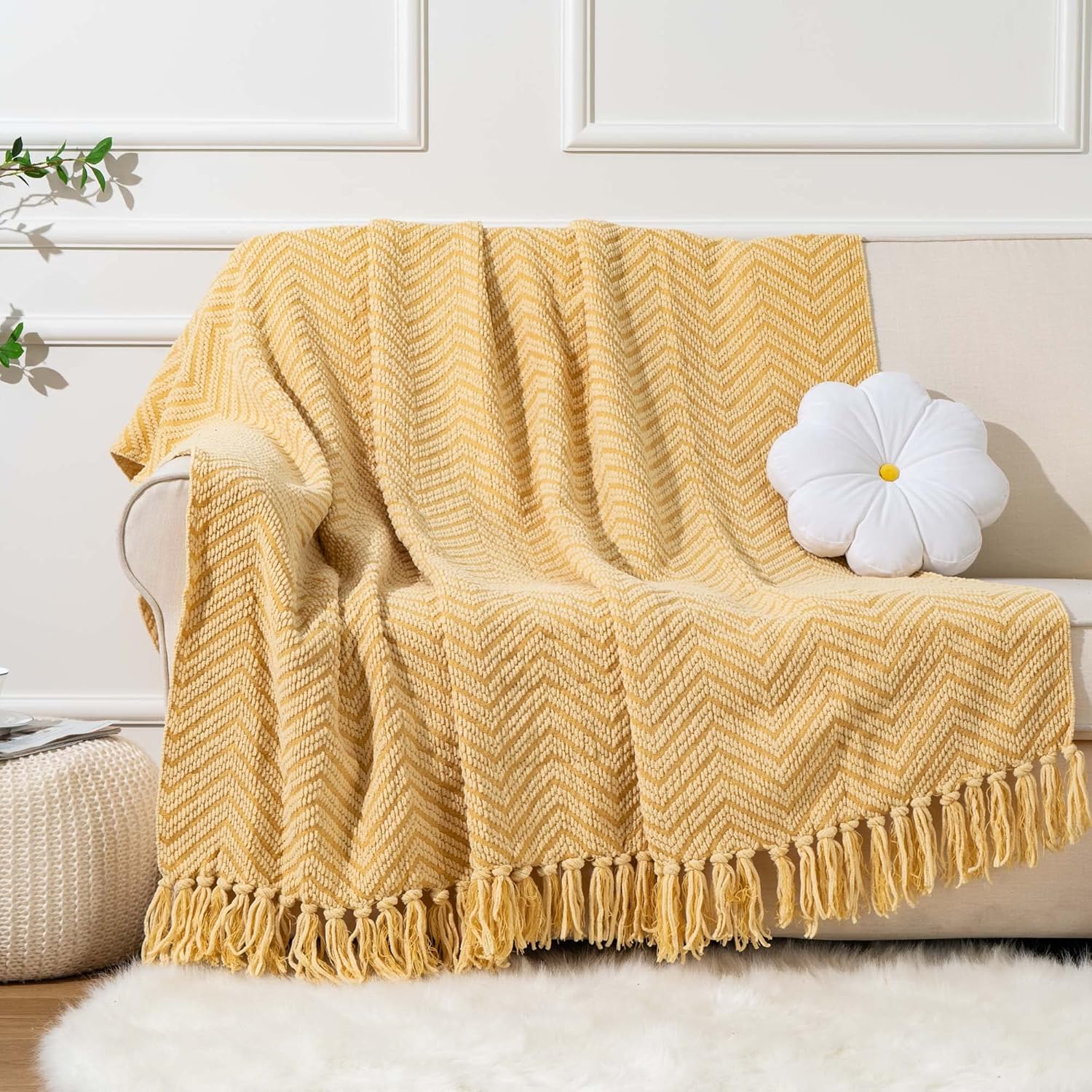 BATTILO HOME Manta dorada para sofá, manta de punto amarillo versátil para silla, manta supersuave y cálida mostaza con borlas para cama individual,