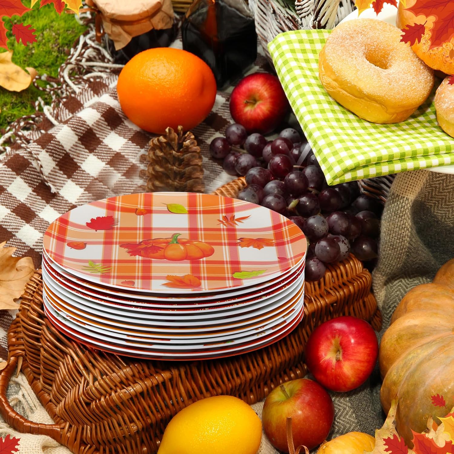 12 platos de postre de otoño, hojas de otoño, platos de calabazas, platos reutilizables de plástico para otoño, para fiesta de Acción de Gracias,