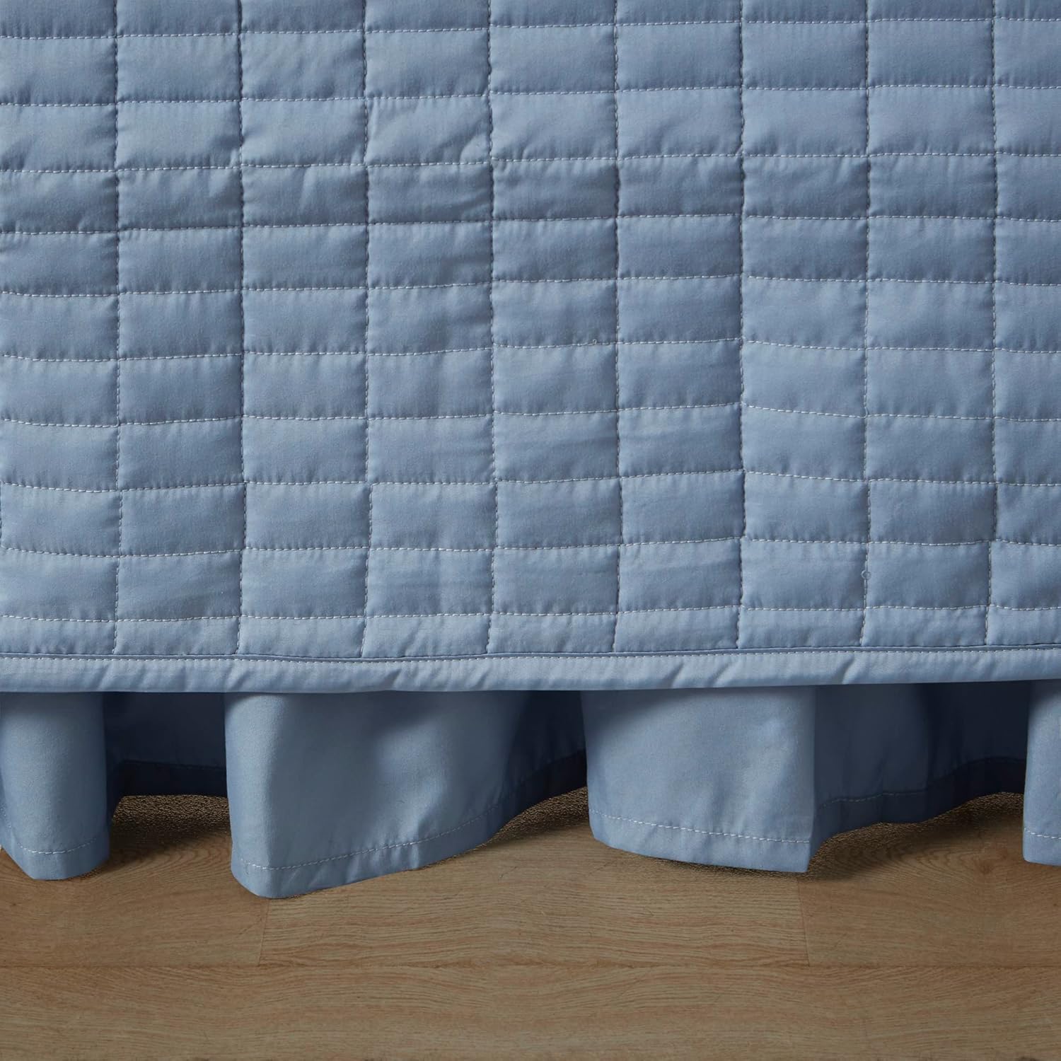 Comfort Spaces – Funda de sofá cama de lujo de doble cara, acolchada, ropa de cama acogedora para todas las estaciones con falda de cama, fundas a