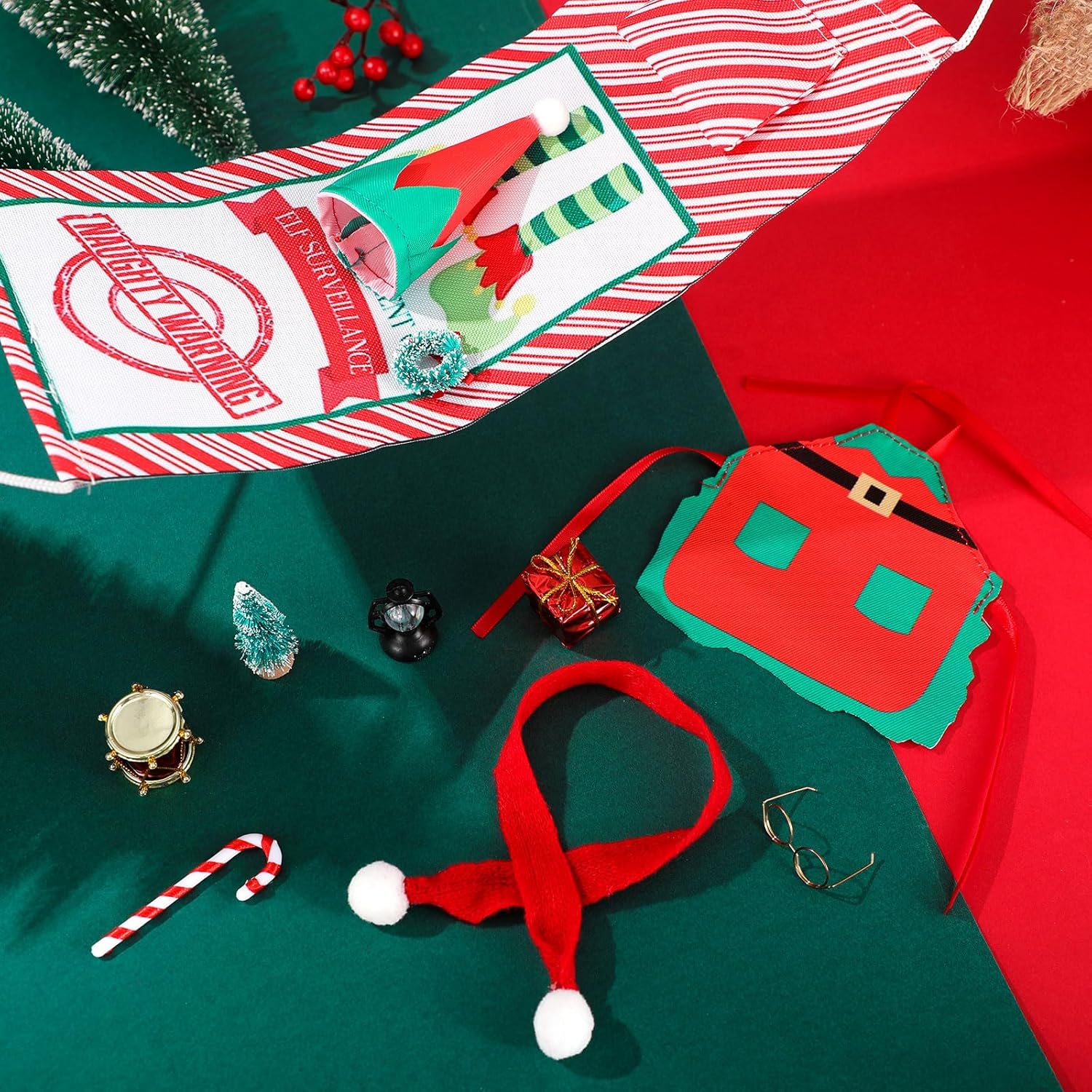 Zhanmai Juego de 10 accesorios de muñeca elfo de Navidad, incluye vasos de caña, guirnalda, hamaca, almohada, farol, delantal, sombrero, caja de