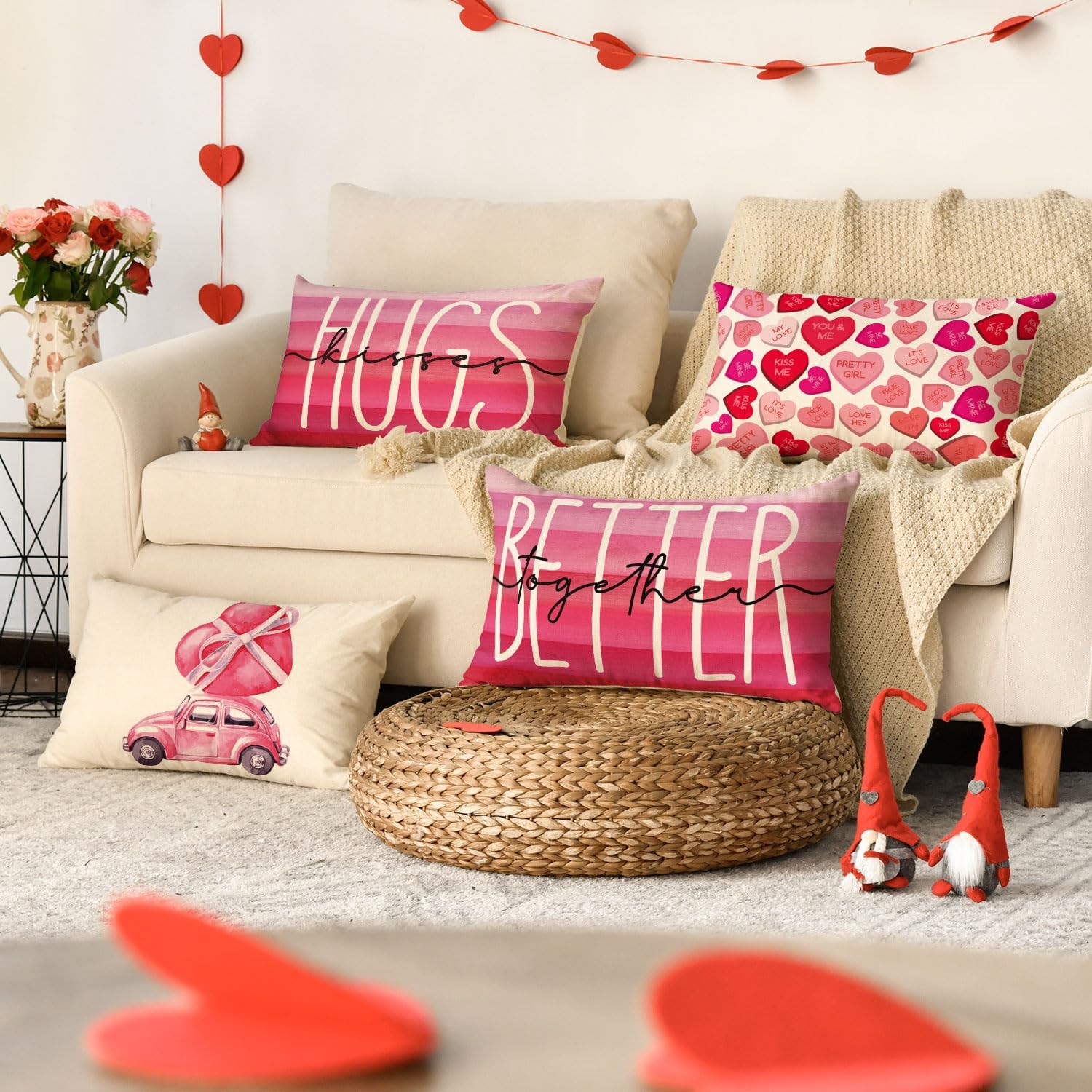 AVOIN colorlife Juego de 4 fundas de almohada para el día de San Valentín, 12 x 20 pulgadas, diseño de corazones de camión y boda, decoración para