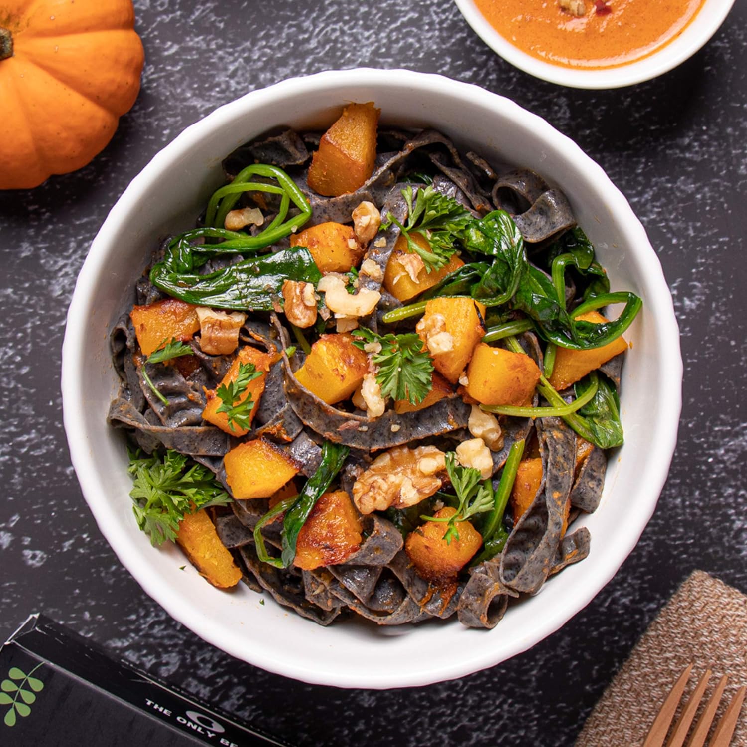 The Only Bean – Pasta orgánica de fettuccine de frijoles negros – Alta en proteínas, apta para dieta cetogénica, sin gluten, vegana, sin OMG,
