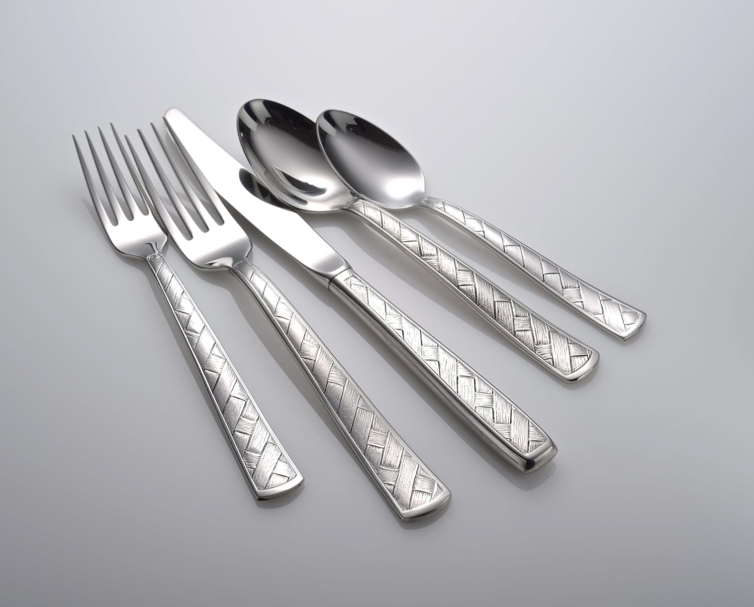 Liberty Tabletop Weave – Juego de cubiertos de 45 piezas para 8, fabricado en Estados Unidos