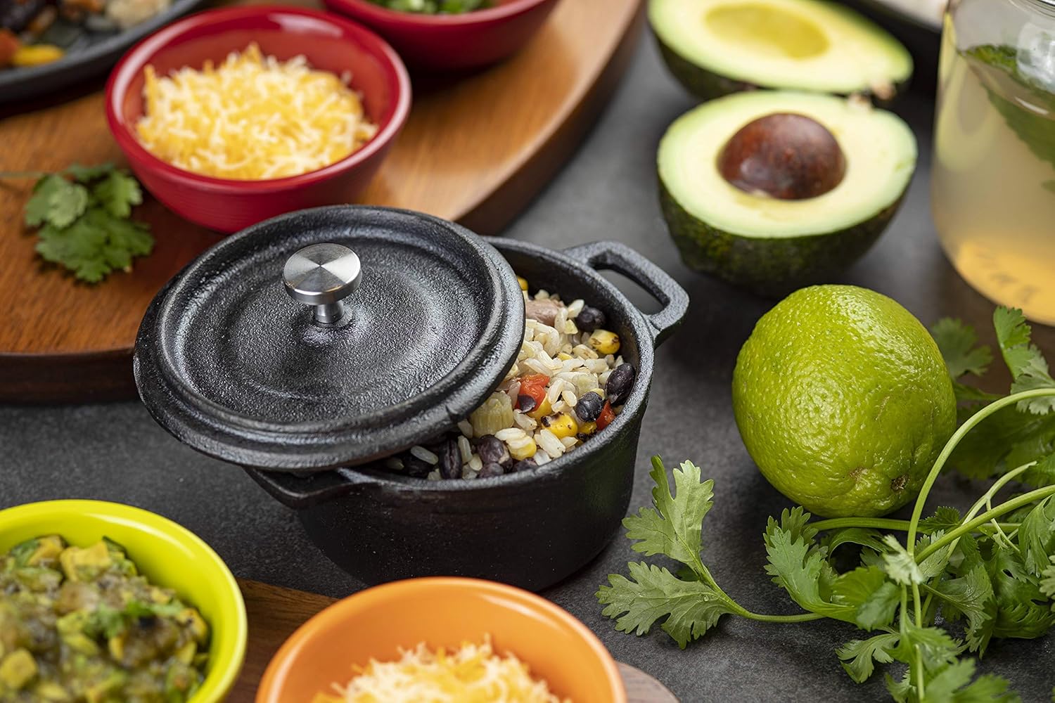Tablecraft Cocotte de 8 onzas con tapa, hierro fundido y perilla de acero inoxidable