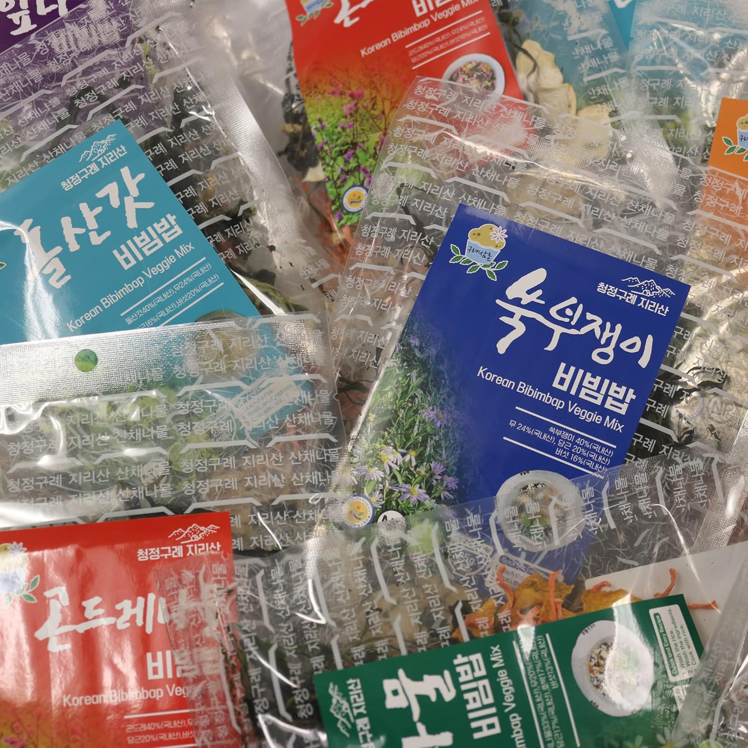 Bibimbap coreano verduras secas mezcla de alimentos coreanos, surtido de hierbas tradicionales coreanas de despensa Namulbap, hojas de morera, hojas
