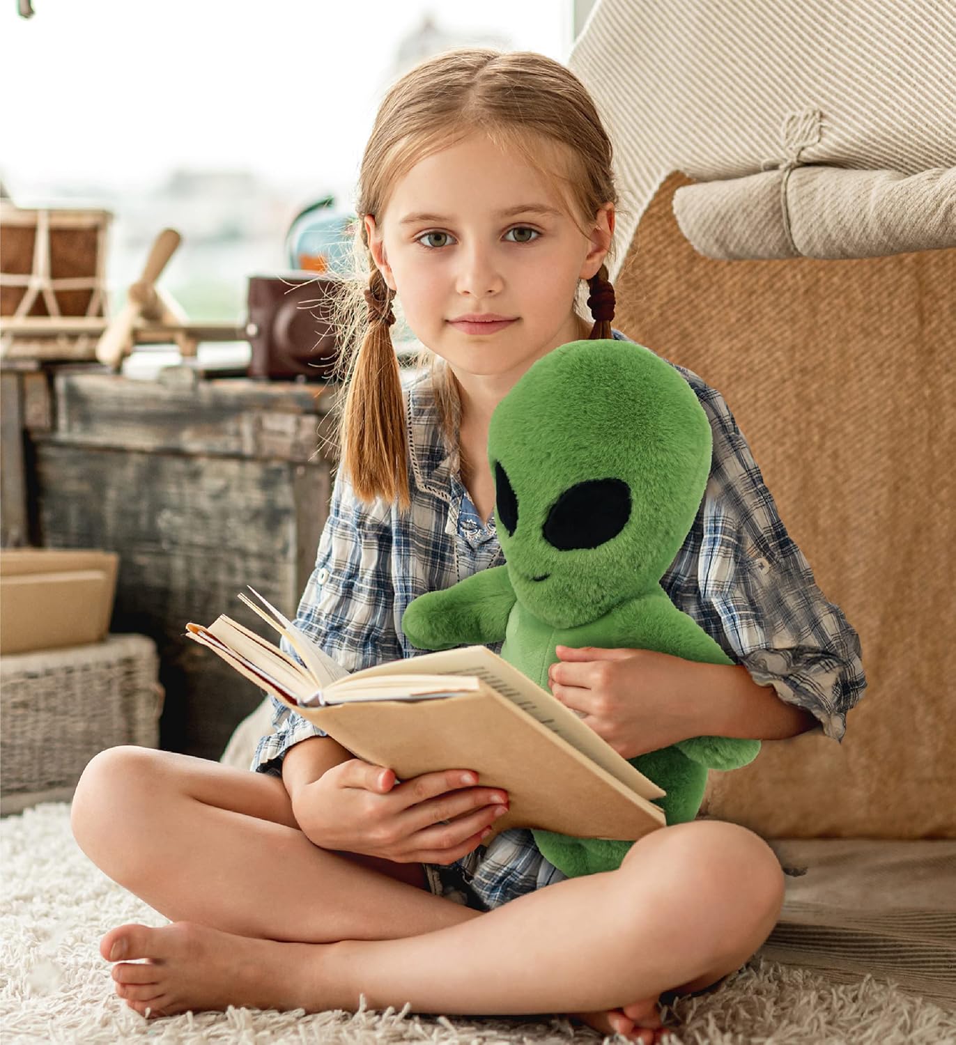 DolliBu Peluche alienígena de peluche, alienígena verde suave, abrazable, adorable juguete de peluche de criatura espacial, lindos regalos extraños,