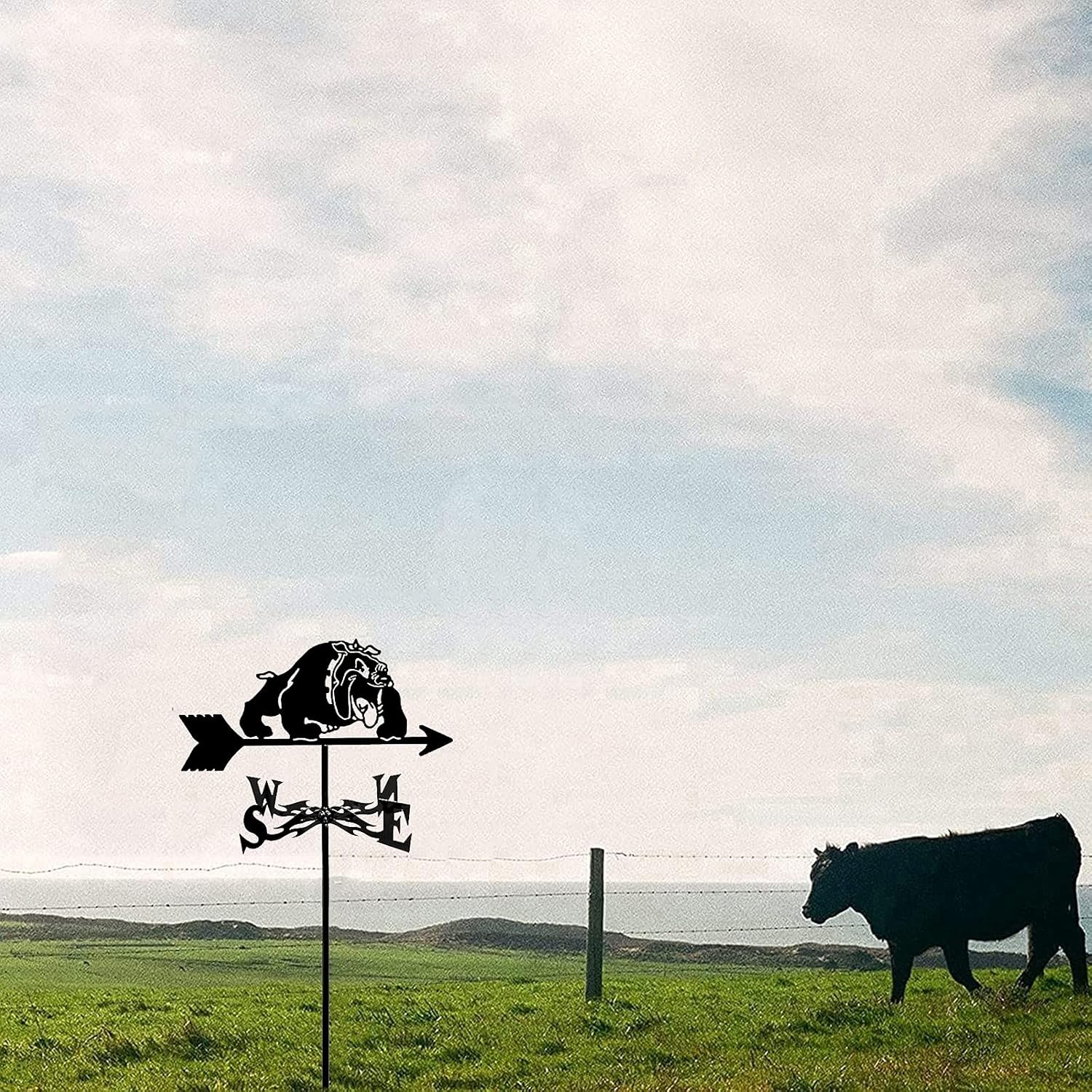 Bulldog Tyne Bear Bird Siluetas de toro de grúa salvaje, veleta meteorológica, indicador de dirección del viento, granja, retro, escena duradera,