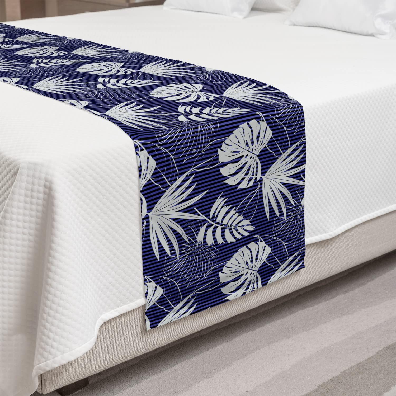 Ambesonne Camino de cama de hojas, flora hawaiana, selva tropical, hojas de Monstera sobre rayas, decoración para hoteles, hogares y habitaciones de