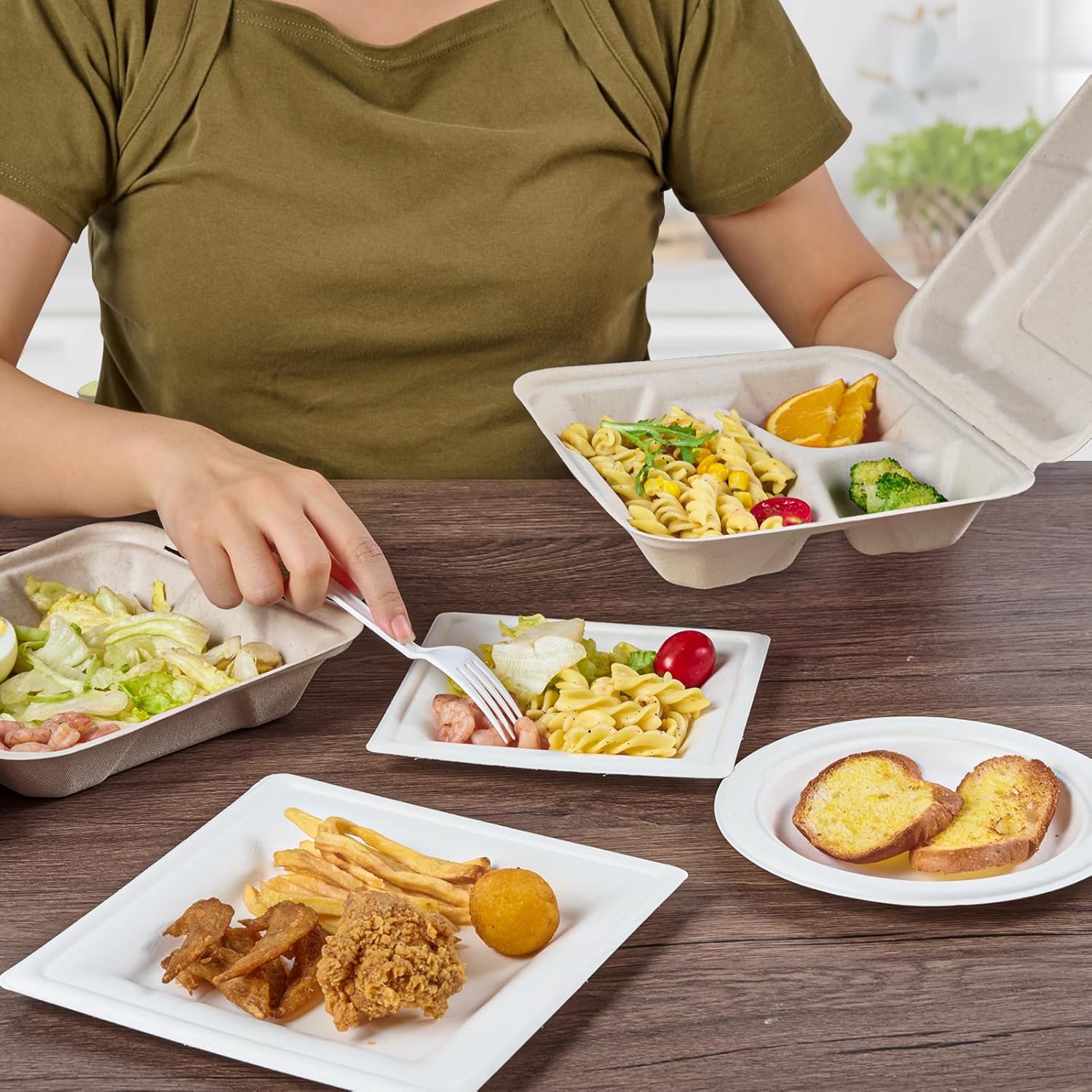 ECOLipak Paquete de 50 recipientes Clamshell To Go, contenedores de alimentos desechables 100% compostables, 8 x 8 con 3 compartimentos, resistentes