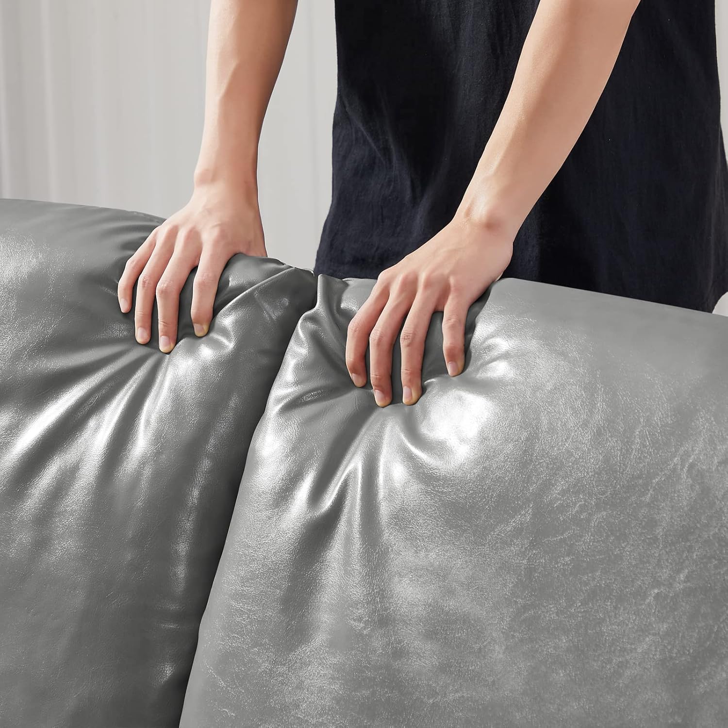 Familymill Sillón moderno de mediados de siglo, sofá individual de piel sintética con respaldo acolchado extra grueso y cojín de asiento para sala