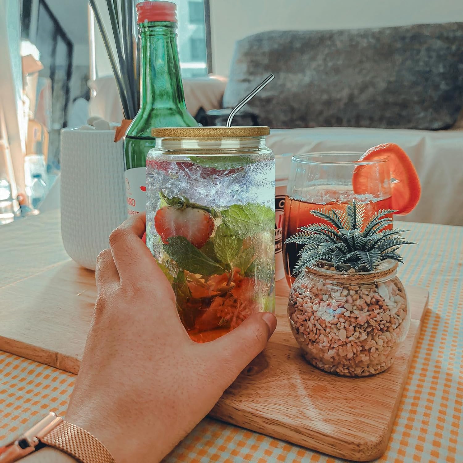 ASKIZ Juego de 16 piezas Vasos de vidrio con tapas y pajitas de bambú, botellas de agua de vidrio de 16 onzas, tarros de vidrio, vasos para beber,