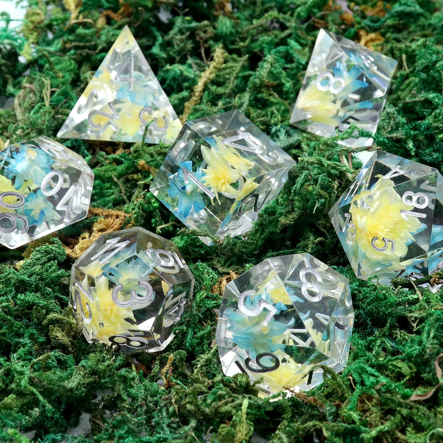Haxtec Juego de dados DND de flores, dados de borde afilado con estuche de dados hechos a mano de resina azul y amarilla, juego de dados D&D para