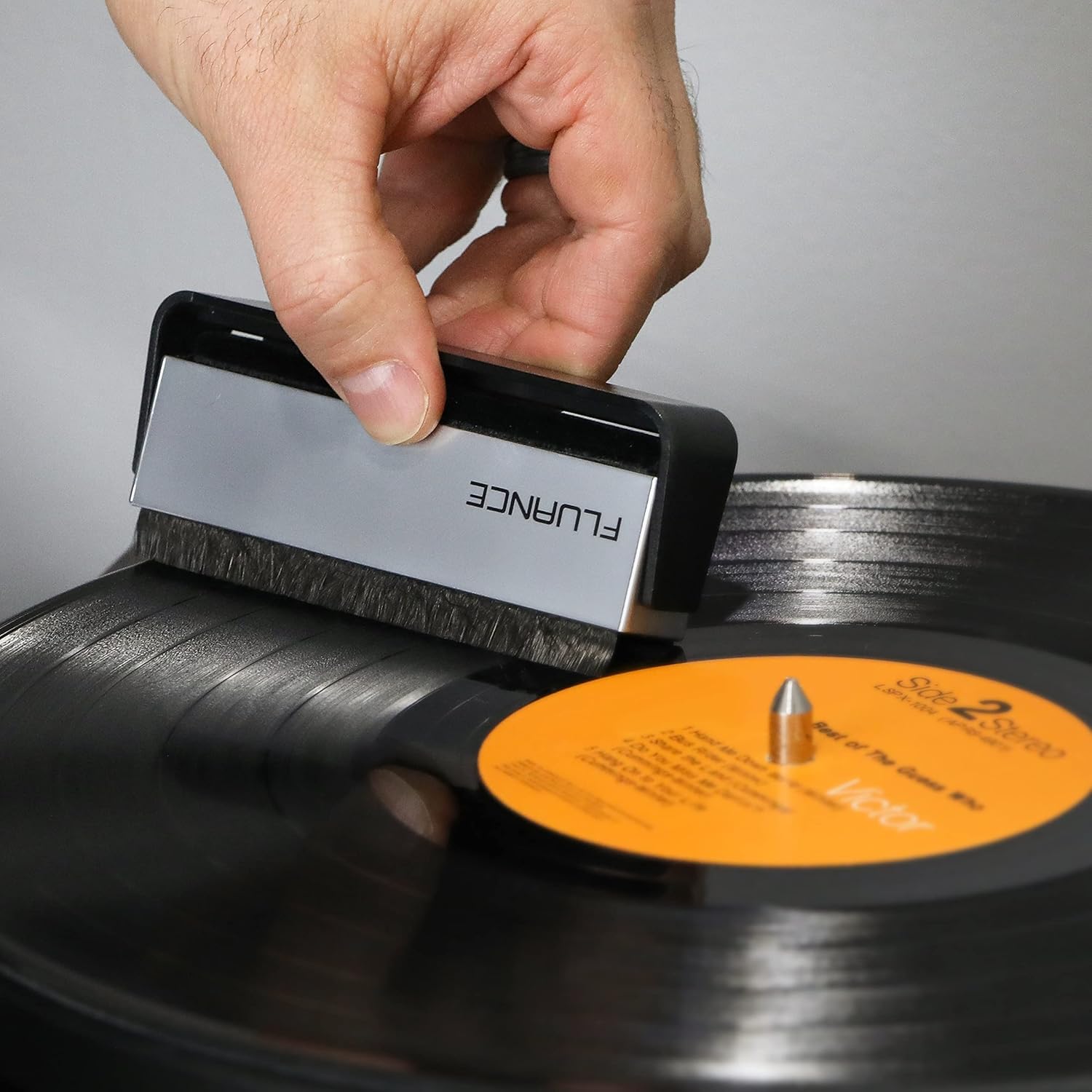 Fluance RT85 – Tocadiscos de vinilo de alta fidelidad de referencia con cartucho azul Ortofon 2M, bandeja acrílica, peso de récord, lápiz óptico 3