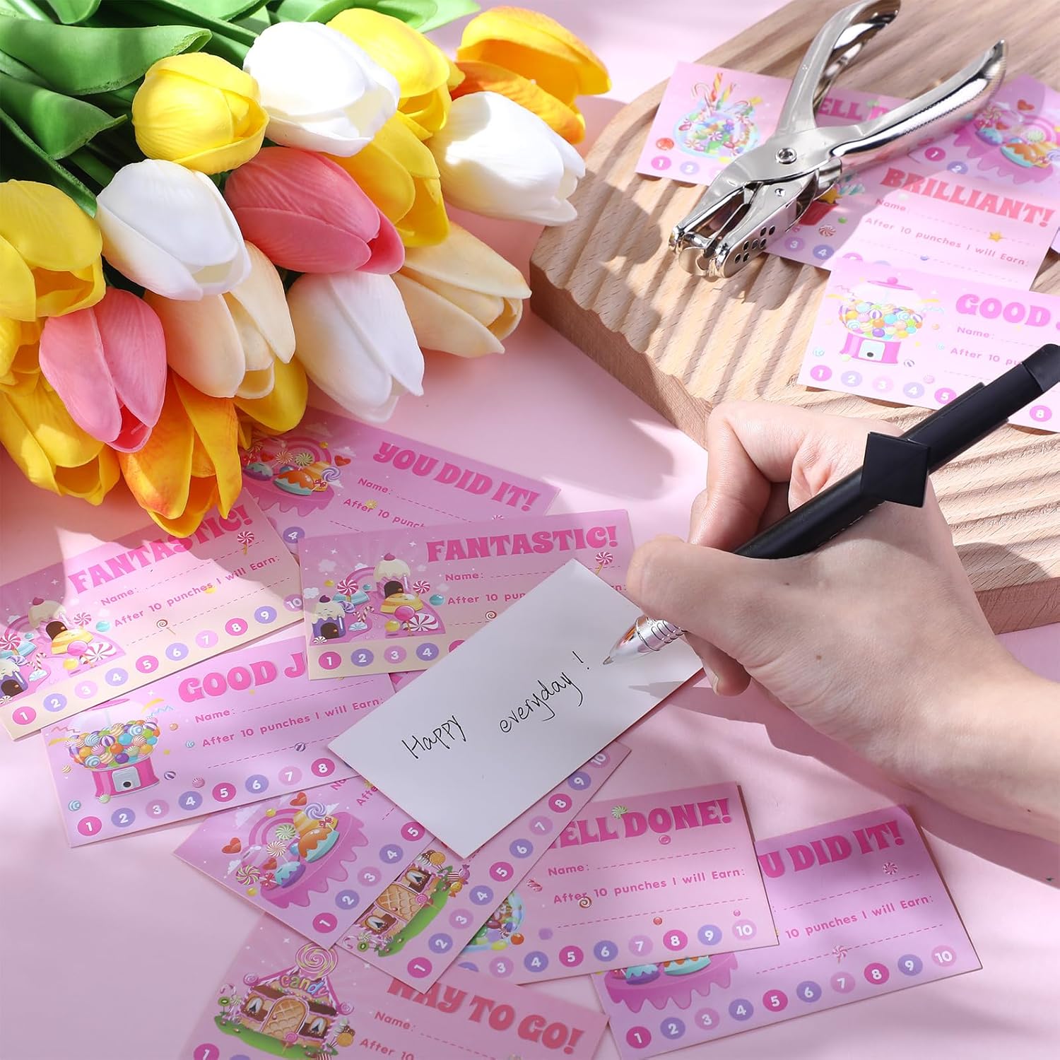 200 tarjetas de recompensa de dulces, tarjeta de golpe de caramelo para aula con kit de punzón de mano, tarjeta perforadora de comportamiento para