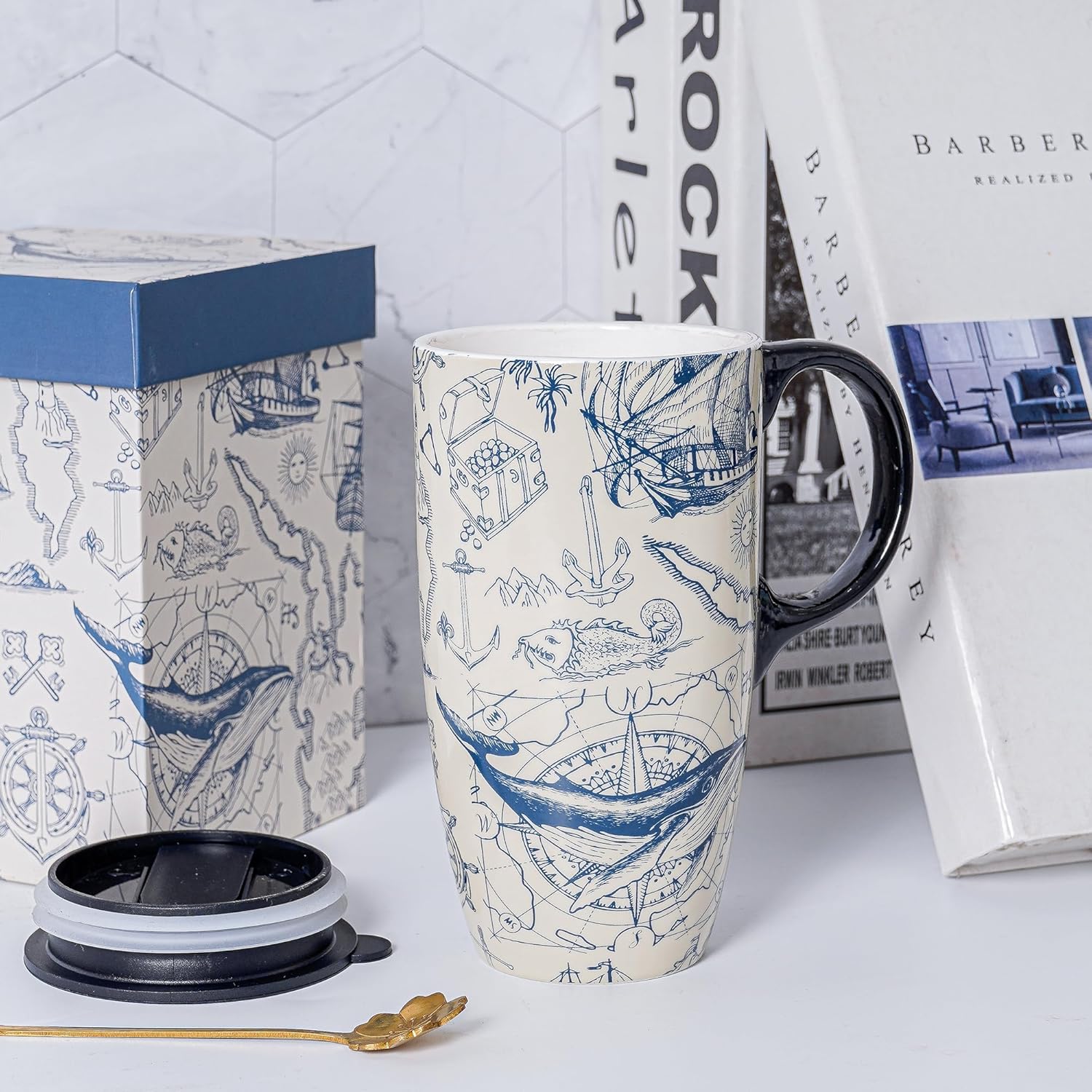 Voltogar Taza de café de viaje de cerámica con tapa, regalo para el hogar y la oficina, taza de té alta de porcelana de 17 onzas con mango de arte