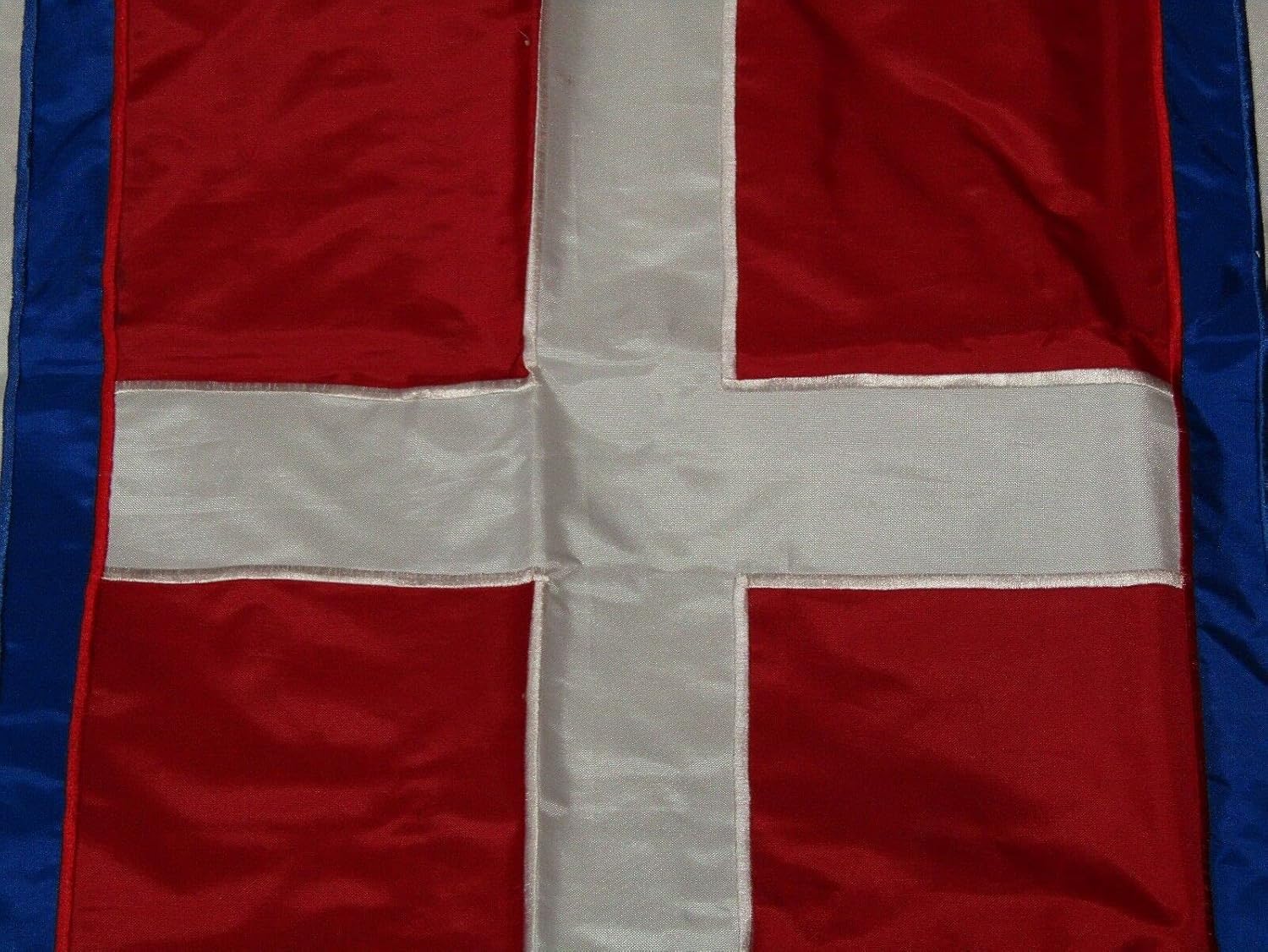 Premium 3×5 Embroidered Kingdom Italy 300D Sewn Nylon Flag 3’x5′ wClips