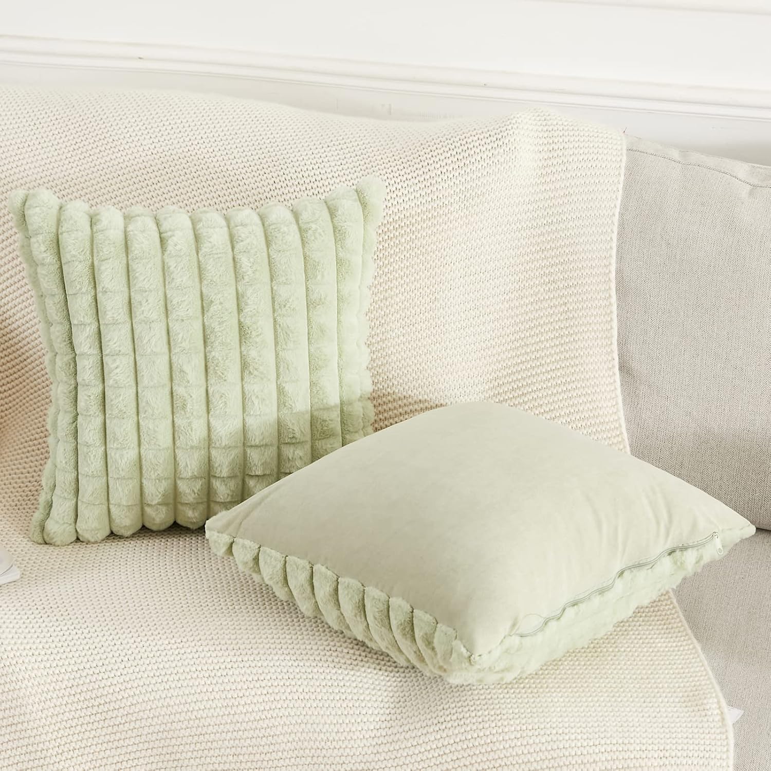 Juego de 2 fundas de almohada de felpa de piel sintética de 12 x 20 pulgadas, fundas de almohada cuadradas decorativas suaves y acogedoras a cuadros