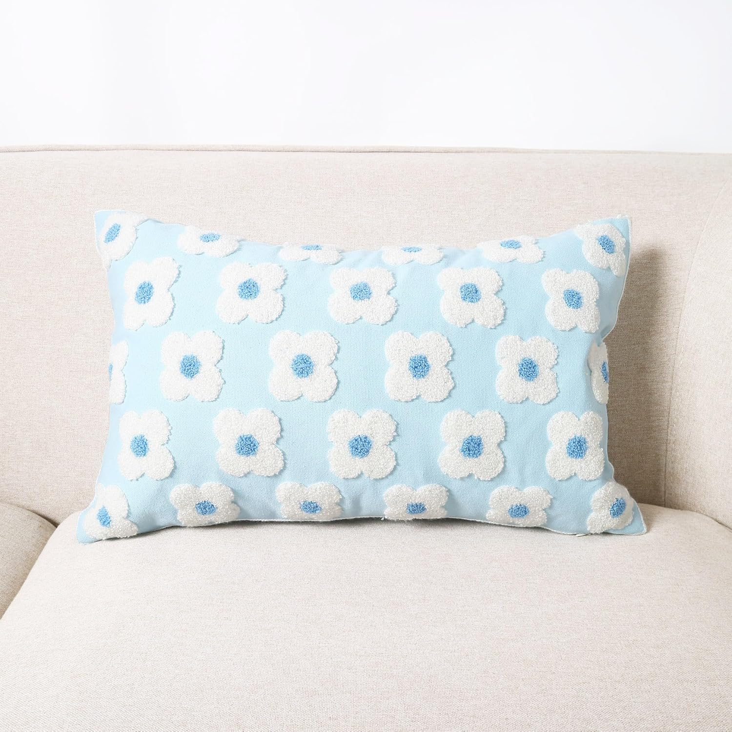 Funda de almohada bordada de 12 x 20 pulgadas, diseño floral azul claro, decoración del hogar, funda de almohada bordada de lona de algodón gruesa