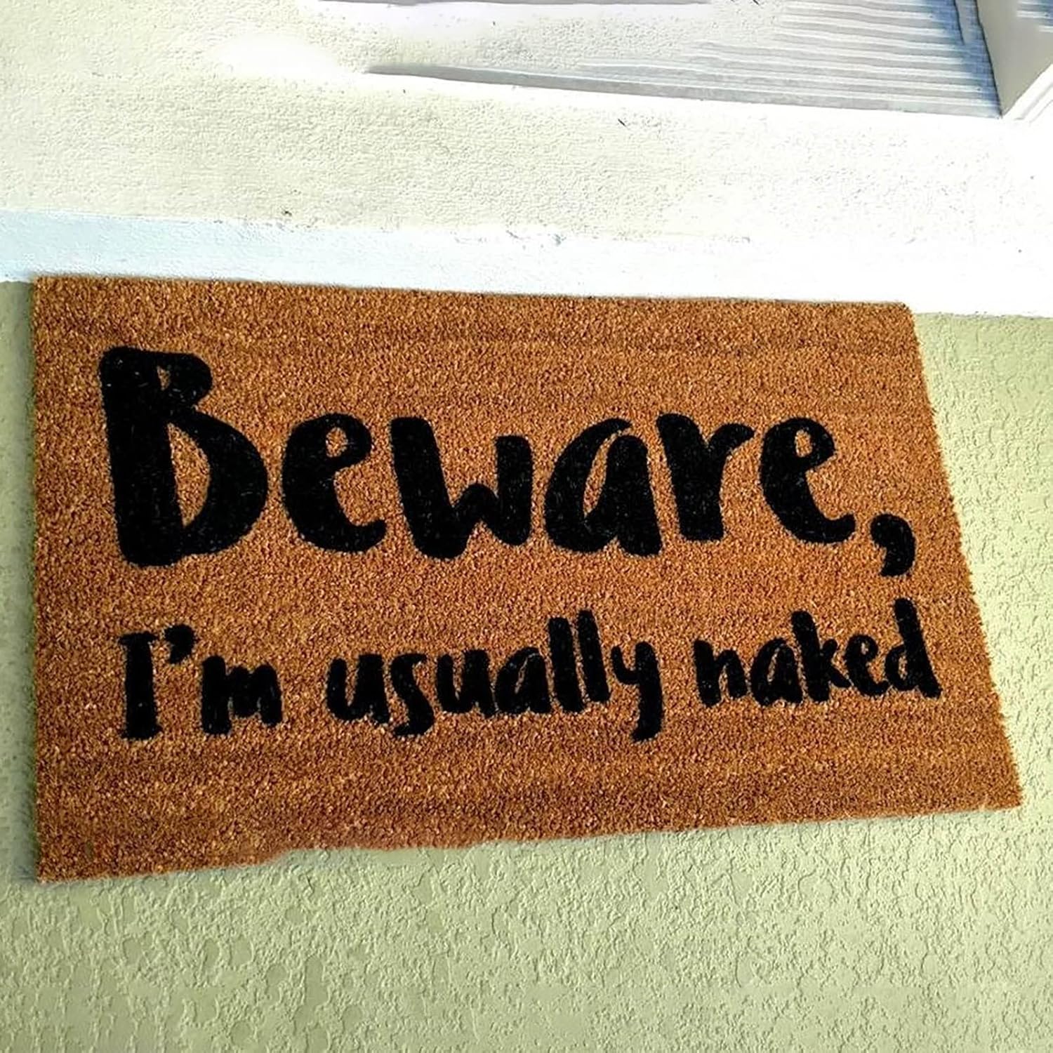 Tapete de bienvenida para interiores, tapete de puerta con texto en inglés “Beware I’m Usually Naked”, divertido tapete con refranes para