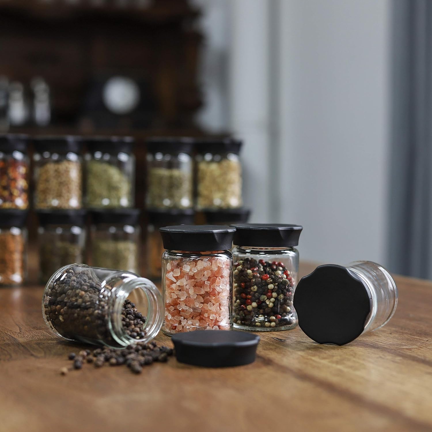 VEVOK CHEF Mini tarros de vidrio con tapas negras, 4 piezas de almacenamiento de alimentos, recipiente de cocina, recipiente pequeño para café, té,