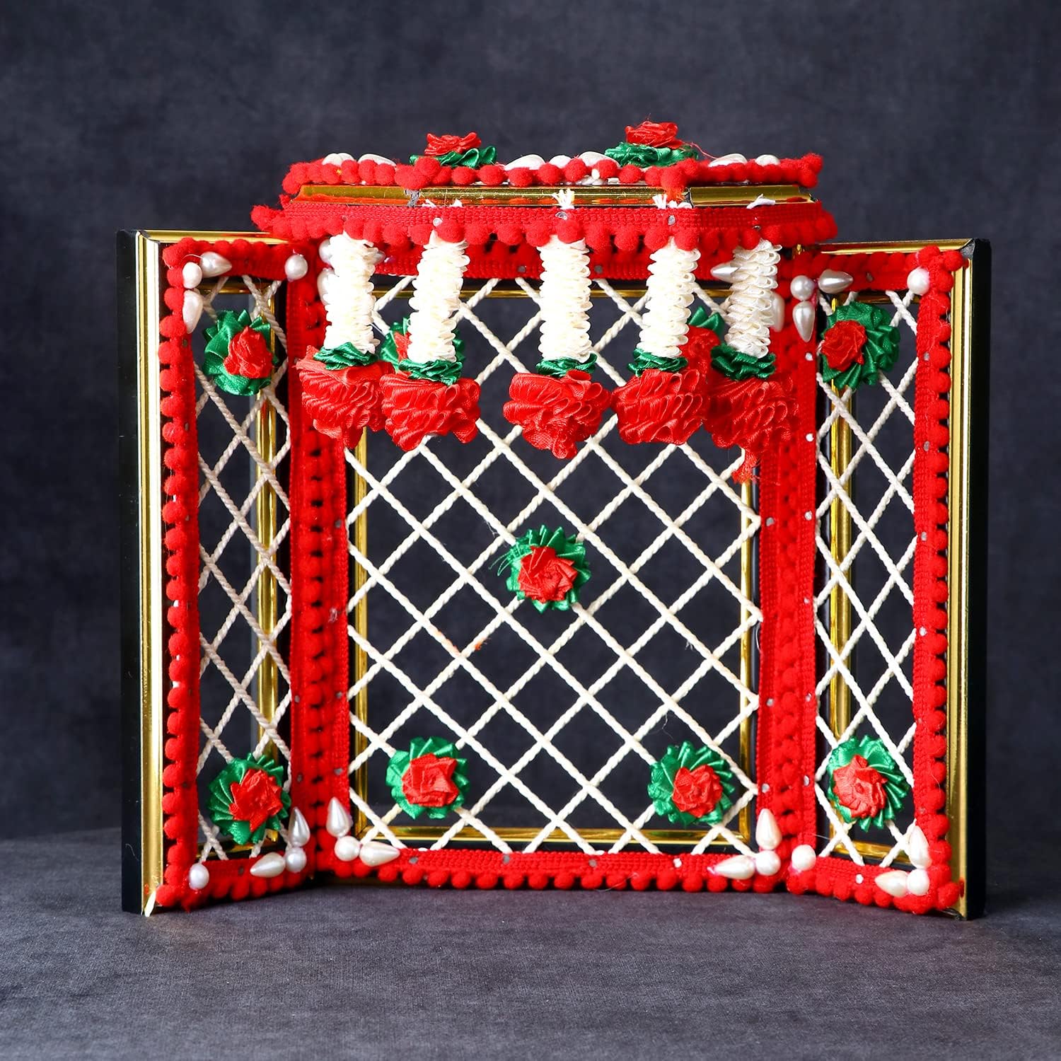 Satvik 1 pieza Laduu Gopal Phool Bangla Pujan Flor Telón de fondo Asan Lord Krishna Kishan Thakurji Dios Escultura Murti Ídolo Estatua Diwali