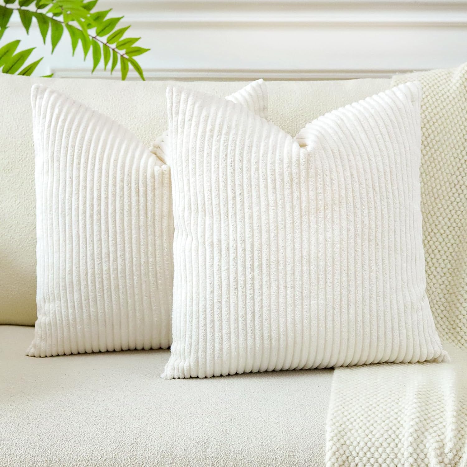 OTOSTAR Paquete de 2 fundas de almohada de pana suave de 18 x 18 pulgadas, decorativas, cuadradas, sólidas, a rayas, para sofá, casa rural,