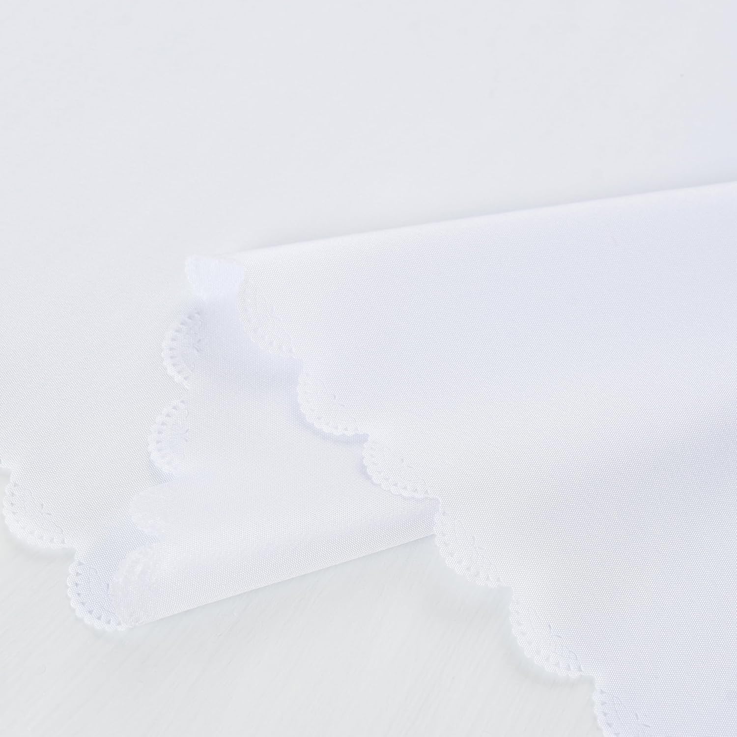 Mantel ovalado de 60 x 84 pulgadas para 6-8 asientos, lavable, tela de poliéster, color blanco