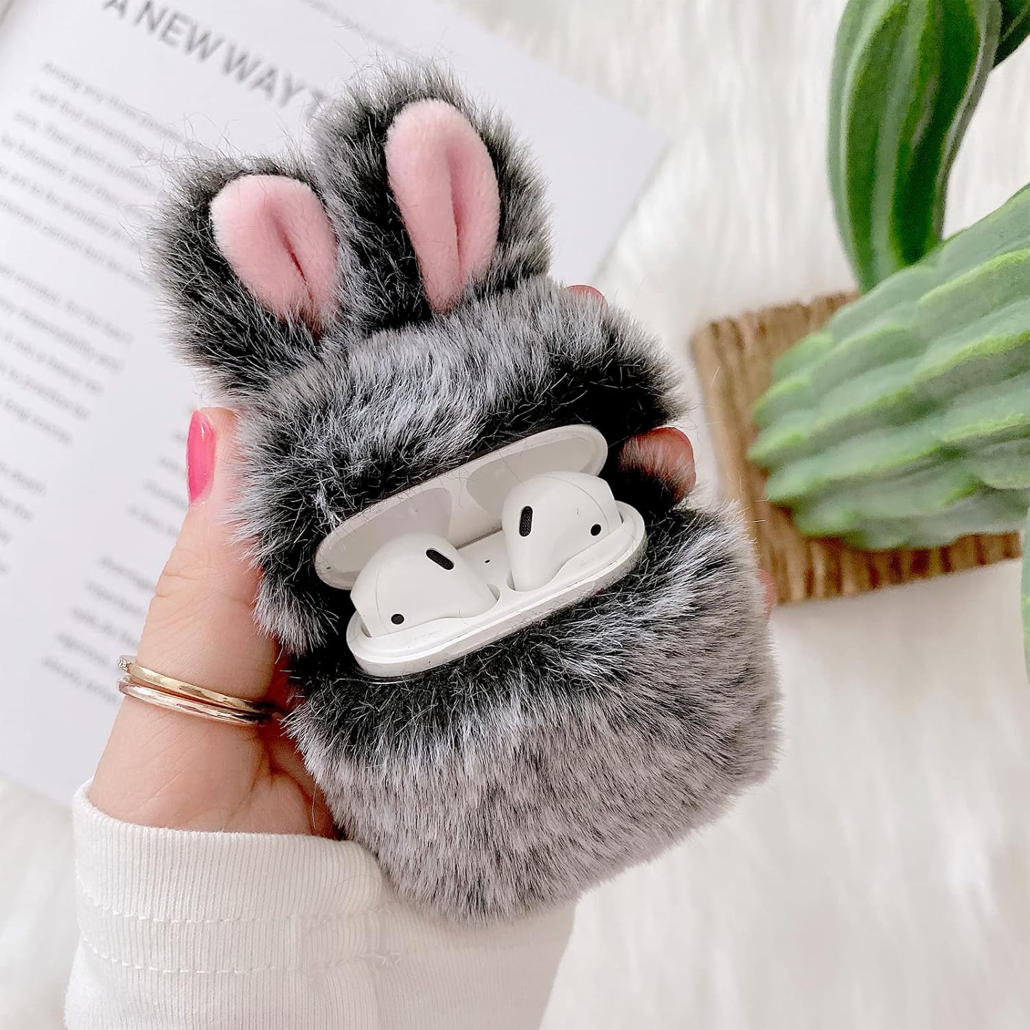 Funda mullida compatible con Airpods 1 y 2, diseño de airpods de piel suave y suave, caja de carga inalámbrica con llavero para Airpods 1 y 2 gris