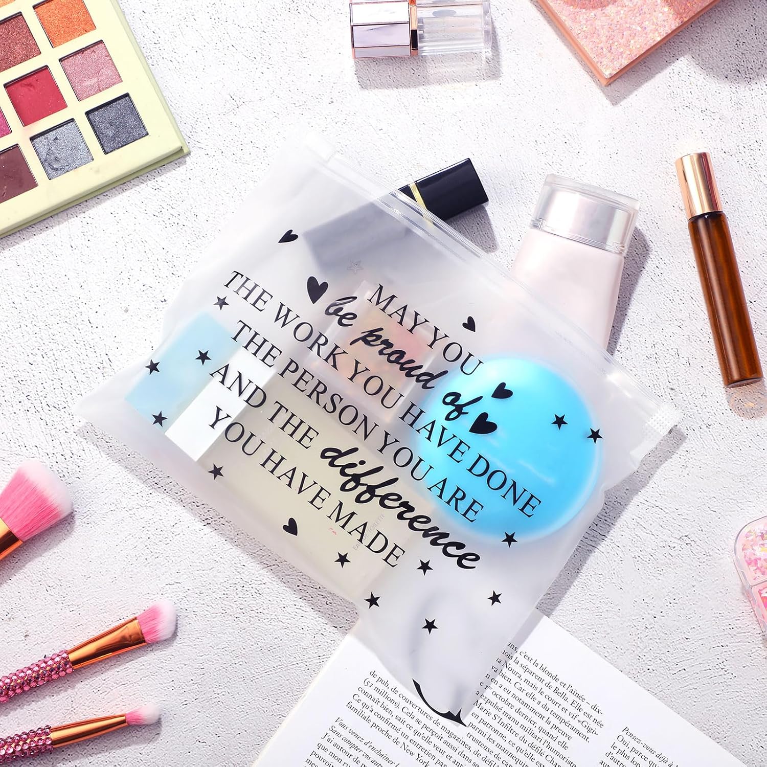 Sotiff 60 piezas de regalos inspiradores a granel para mujeres, bolsas de maquillaje inspiradoras de EVA, bolsas de cosméticos de tocador, regalos