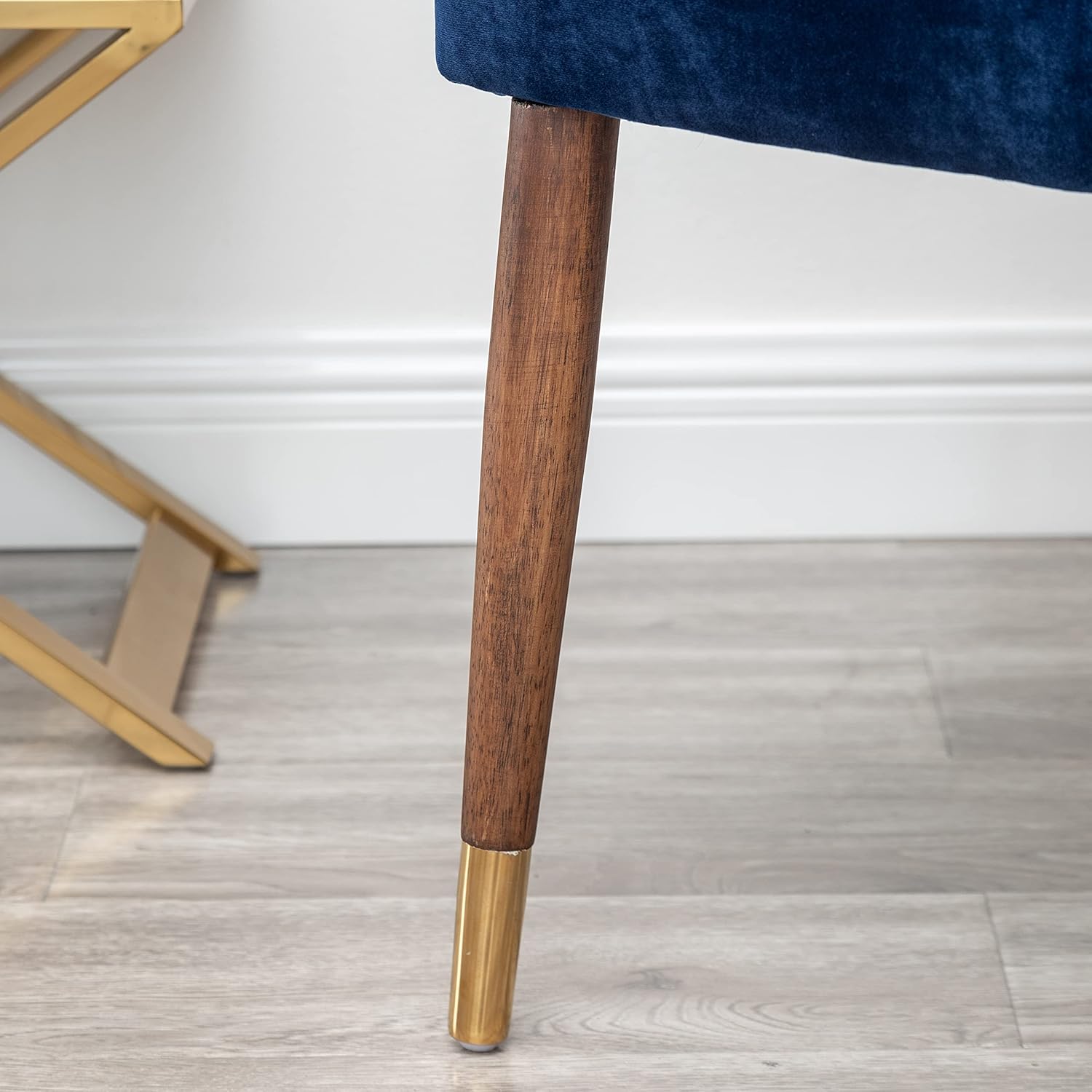 Roundhill Furniture Lindale – Silla decorativa tapizada de terciopelo, con ribete de clavos, color azul